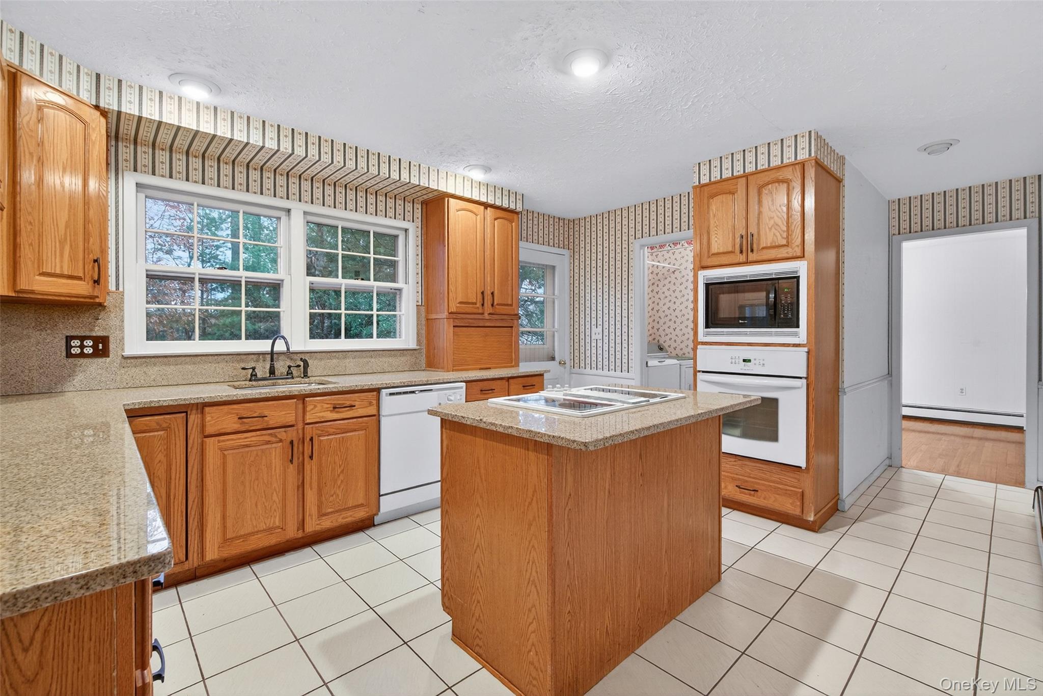 6 Sayer Road, Washingtonville, NY 10992