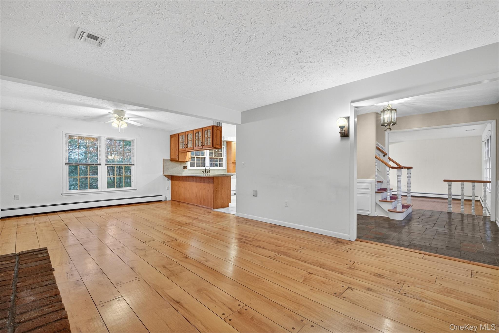 6 Sayer Road, Washingtonville, NY 10992