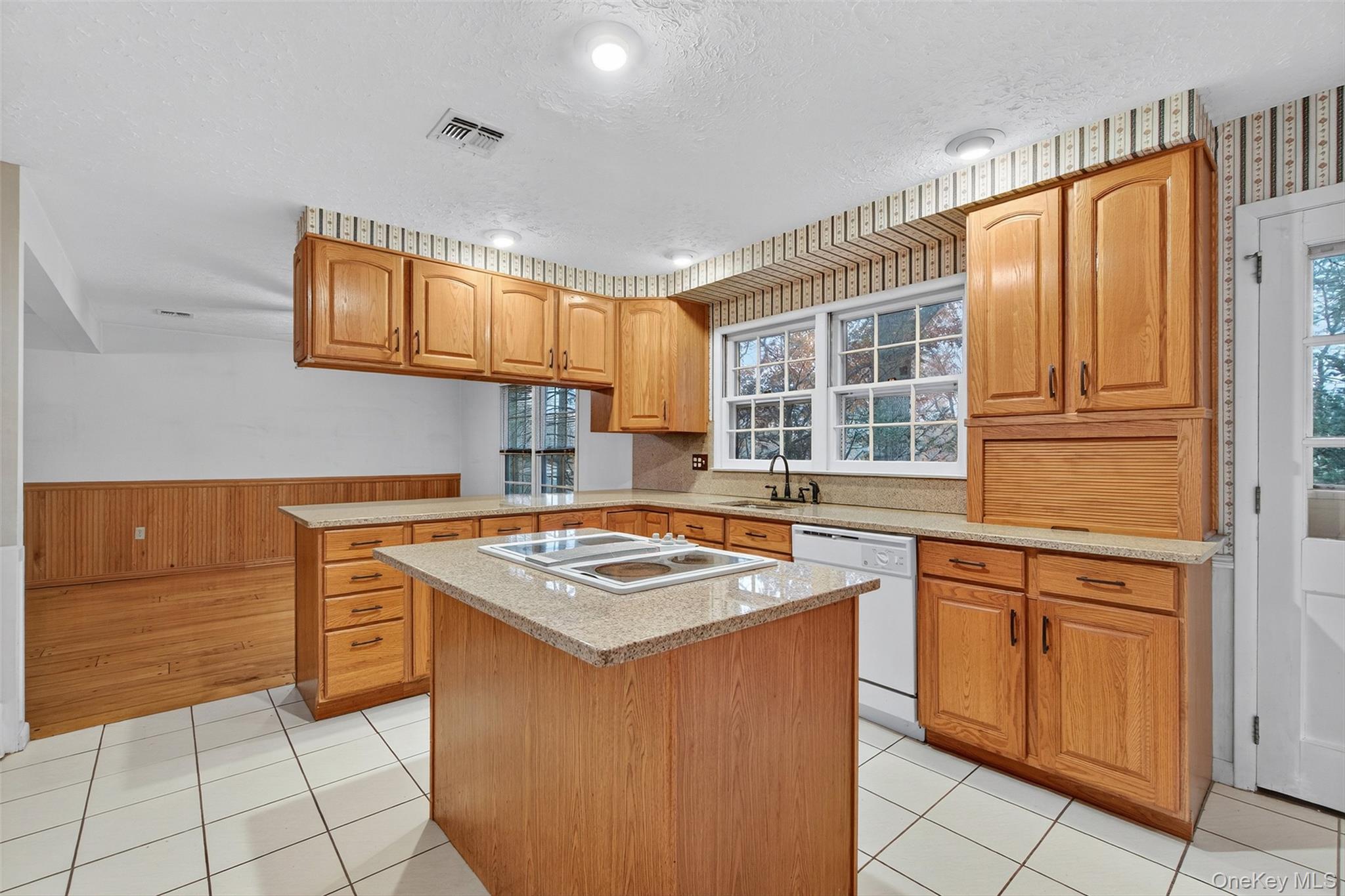 6 Sayer Road, Washingtonville, NY 10992