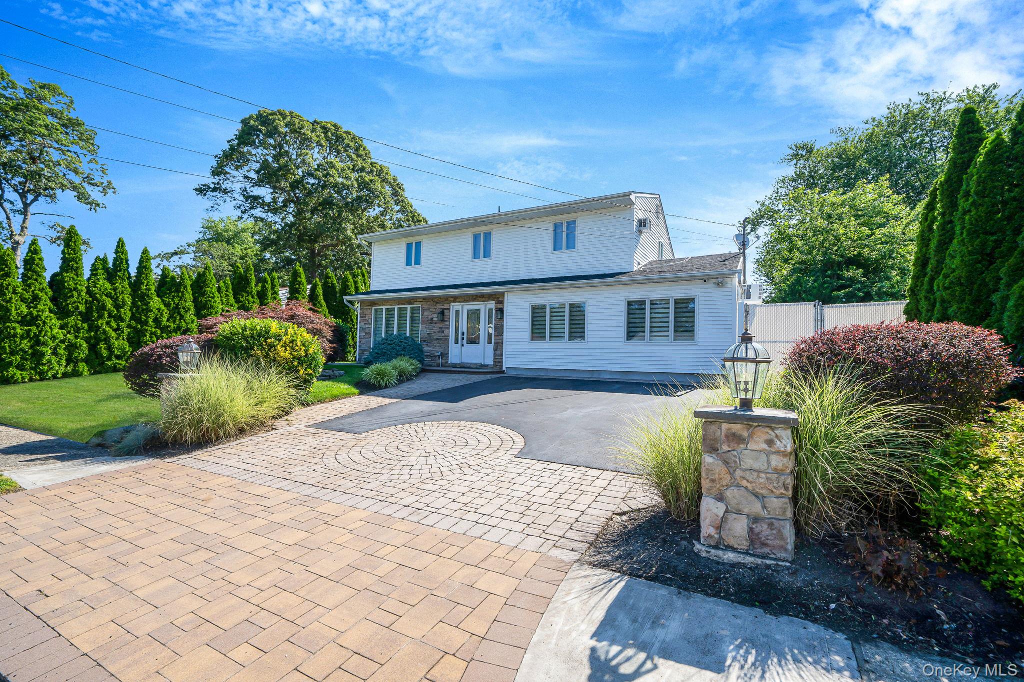 29 Selden Boulevard, Centereach, NY 11720