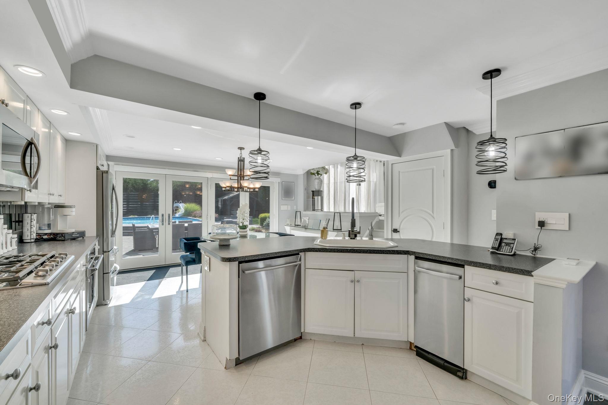 29 Selden Boulevard, Centereach, NY 11720