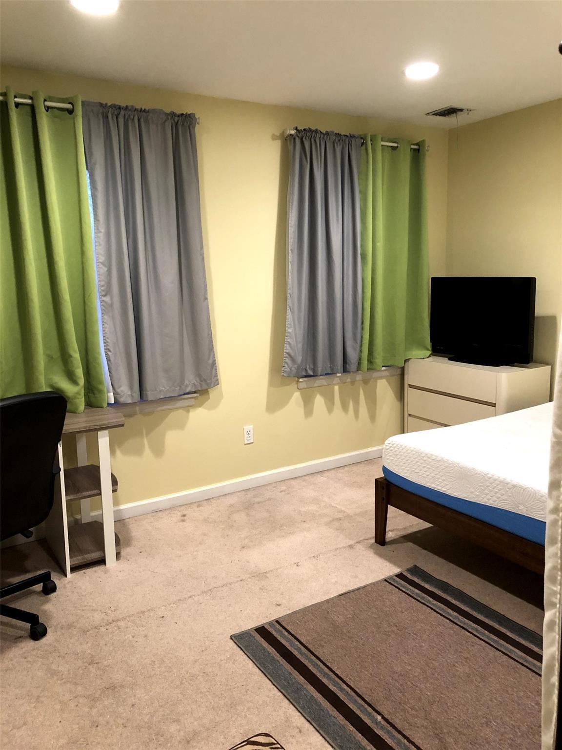 2475 Nesconset Highway, Lake Grove, NY 11755