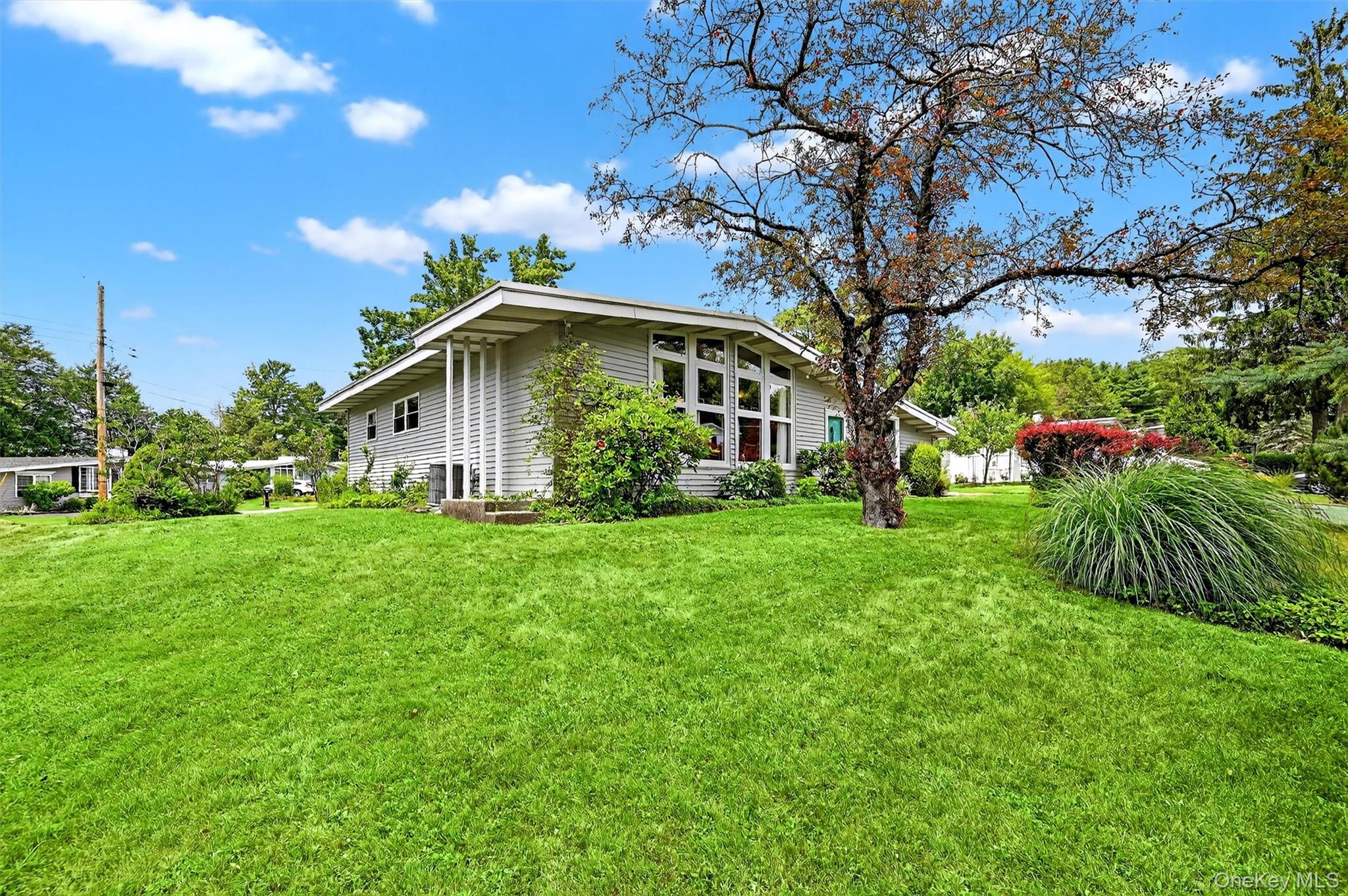 25 Crescent View, Rock Hill, NY 12775