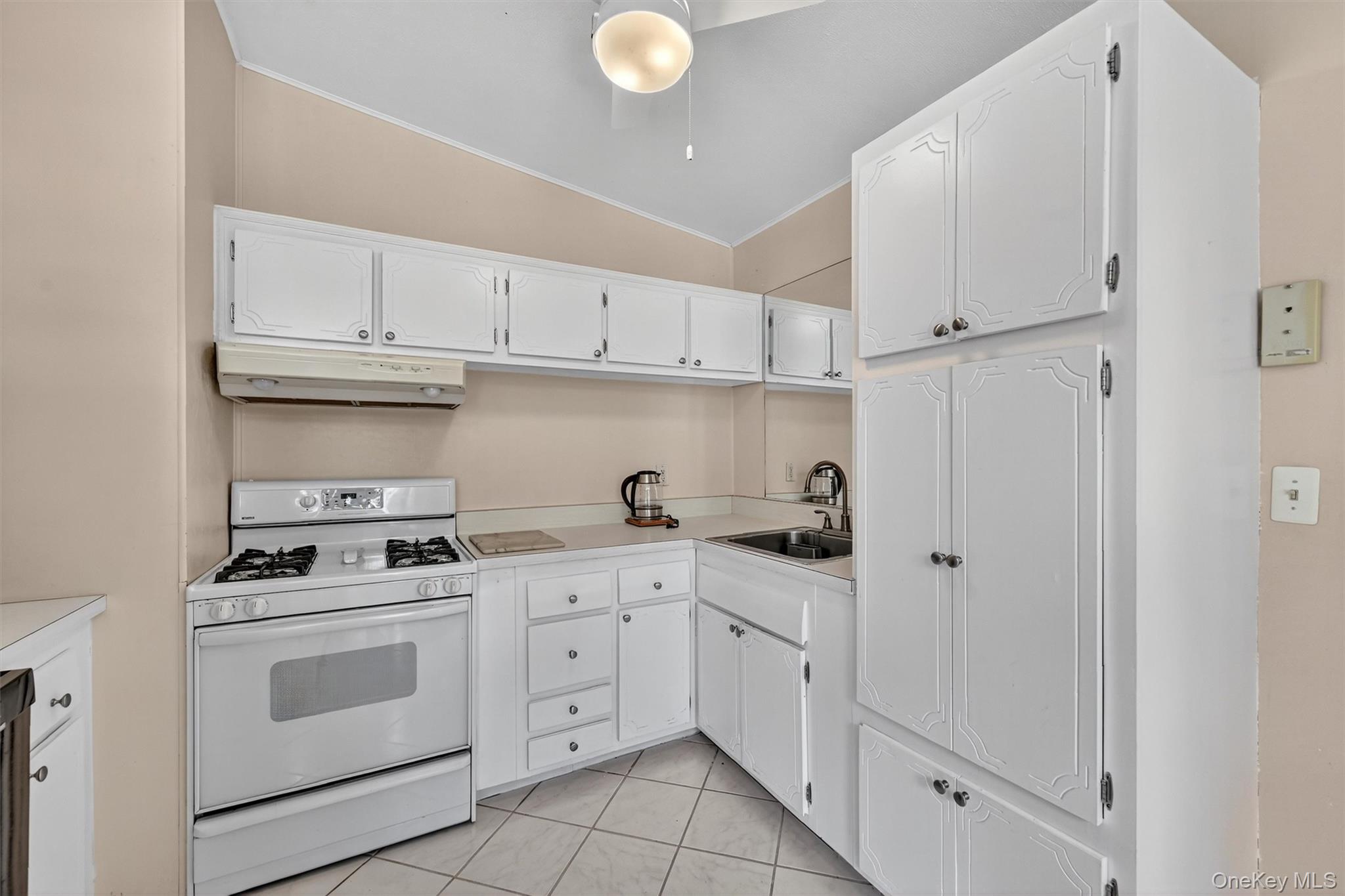 25 Crescent View, Rock Hill, NY 12775