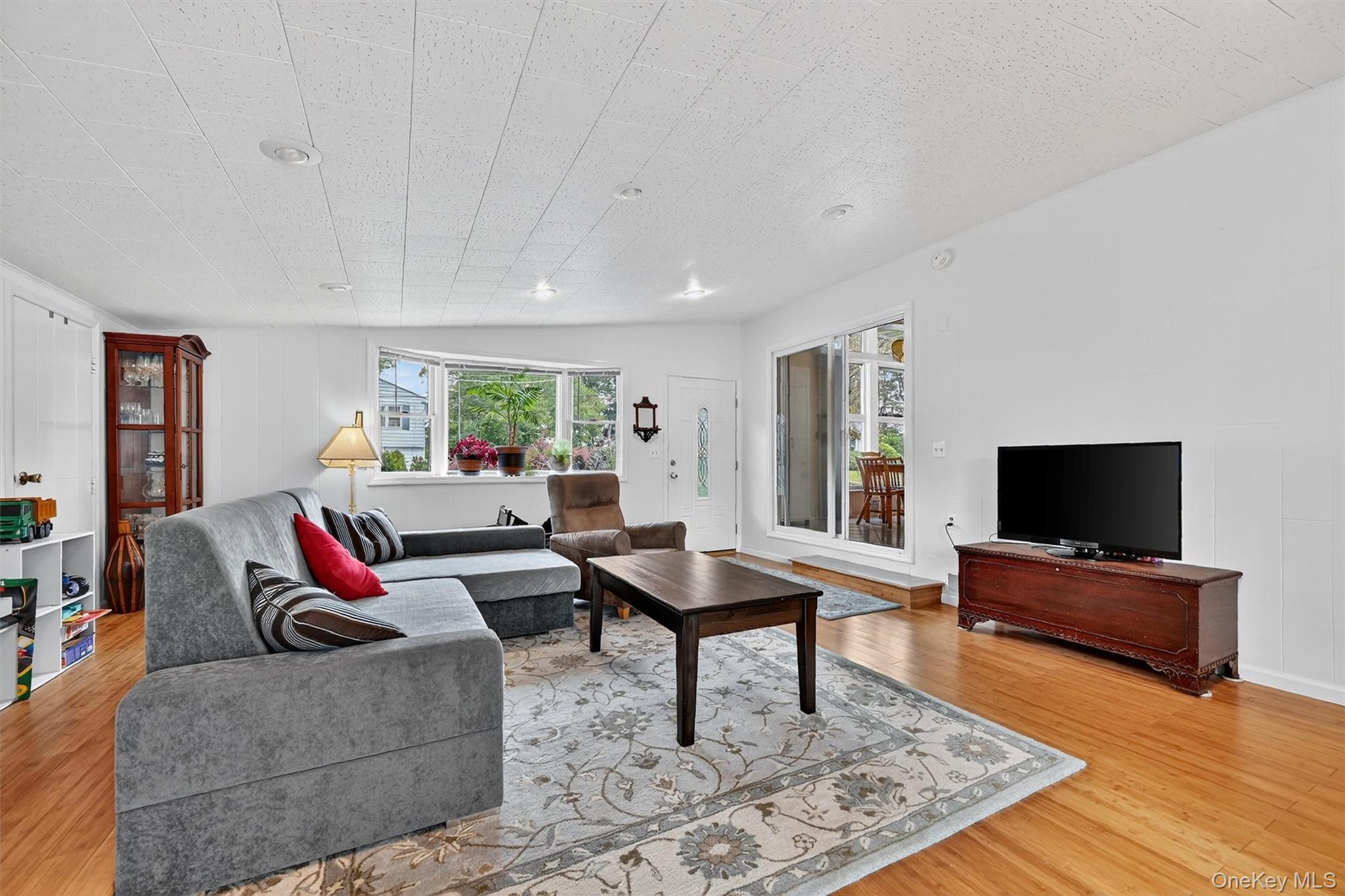 25 Crescent View, Rock Hill, NY 12775