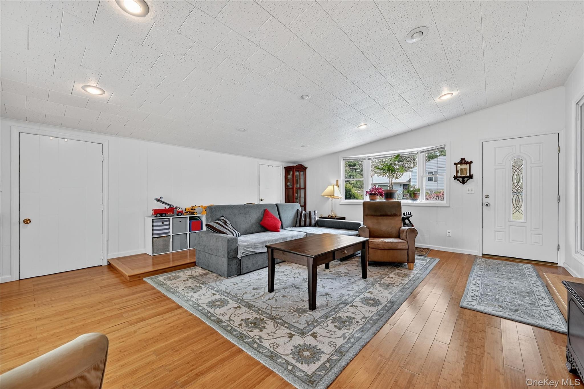 25 Crescent View, Rock Hill, NY 12775