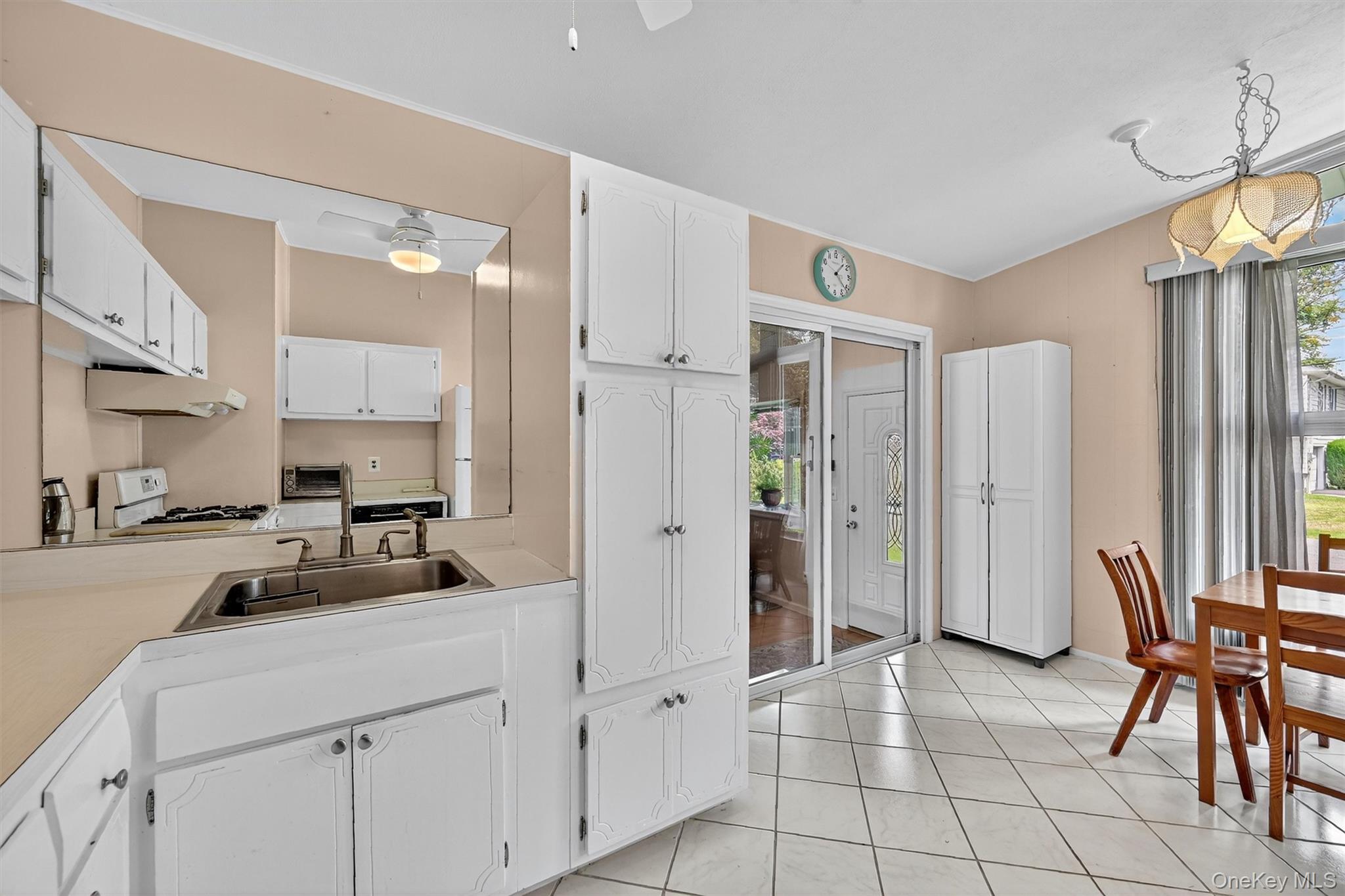 25 Crescent View, Rock Hill, NY 12775