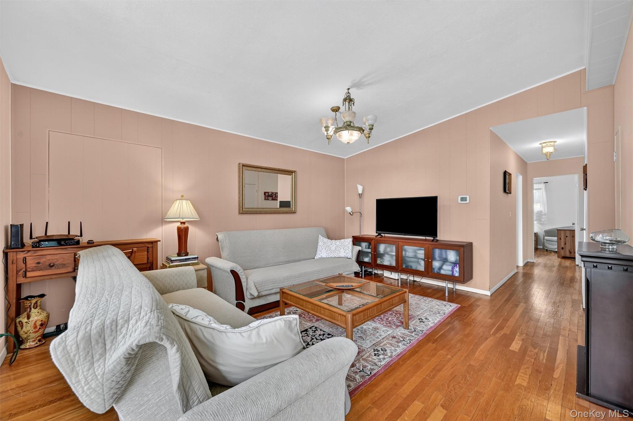 25 Crescent View, Rock Hill, NY 12775