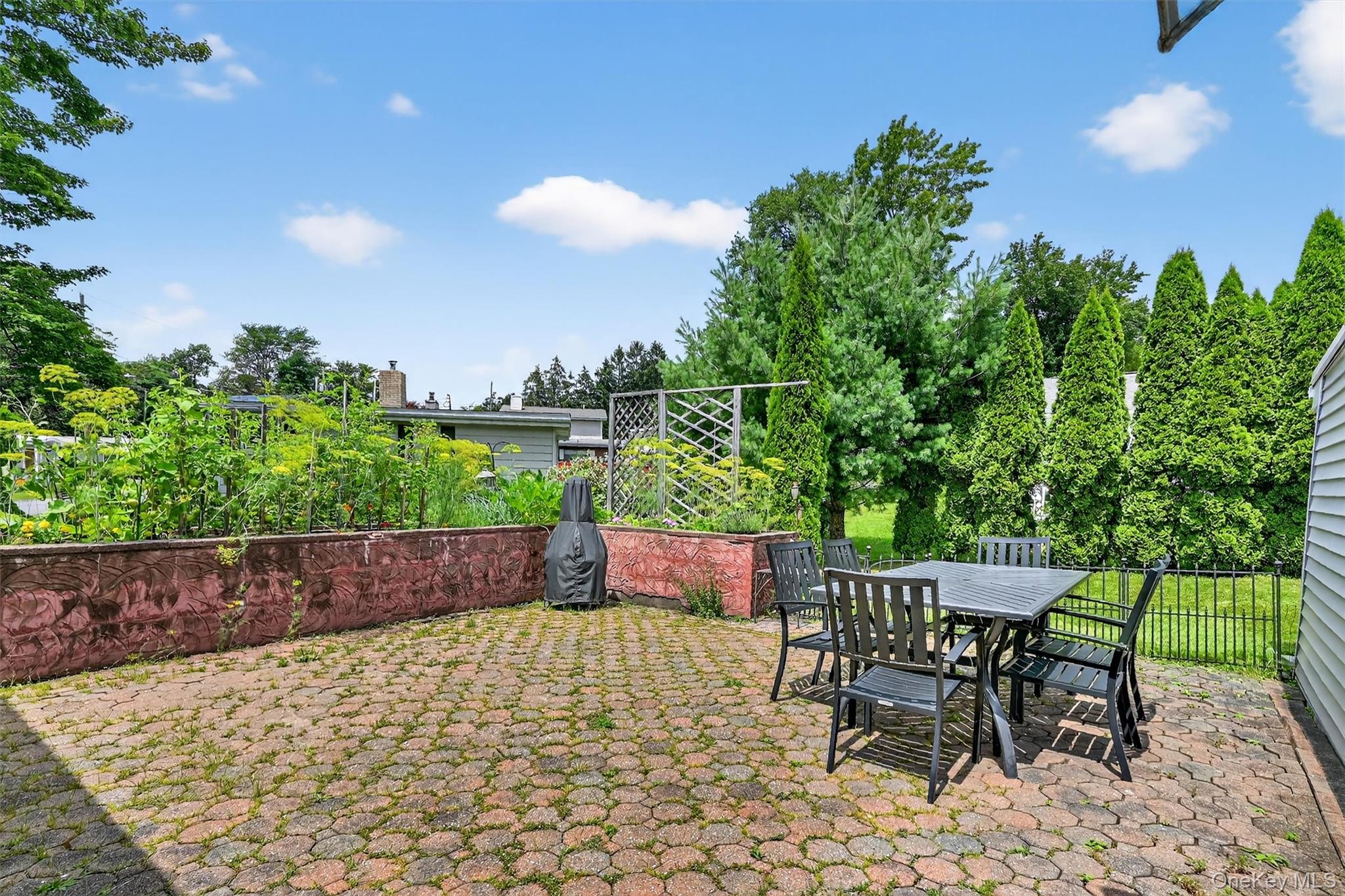 25 Crescent View, Rock Hill, NY 12775