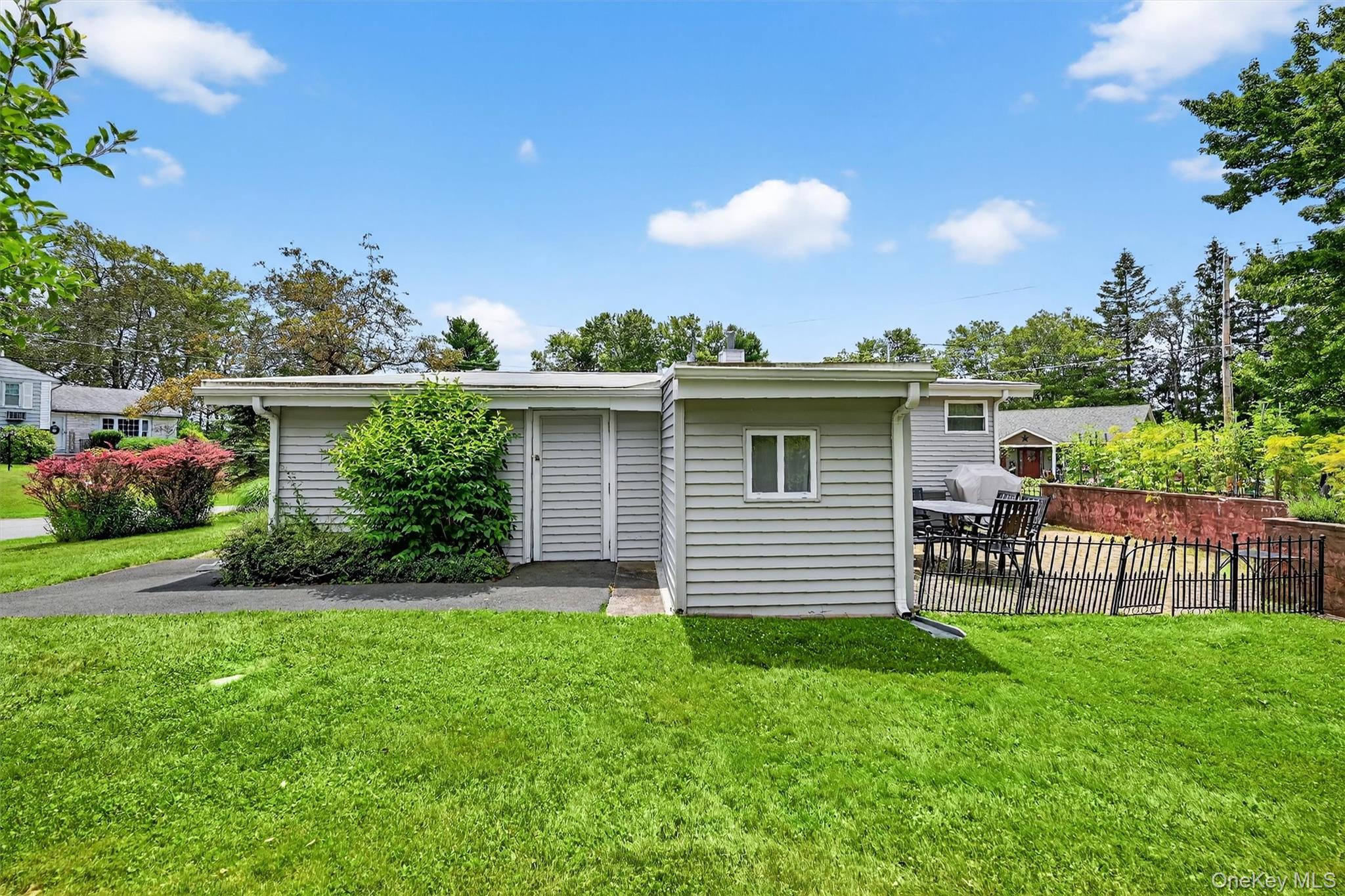 25 Crescent View, Rock Hill, NY 12775