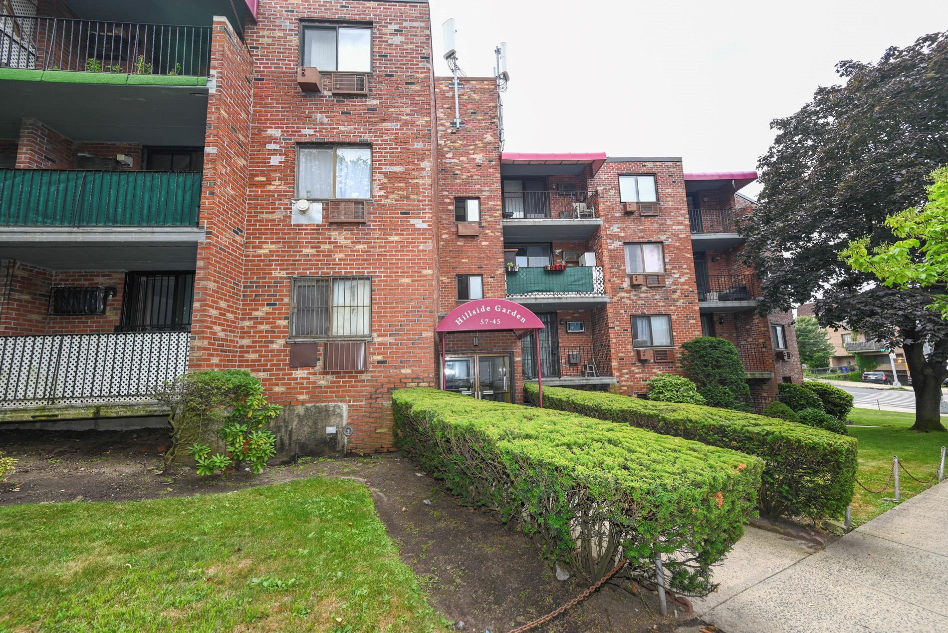 5745 74th Street # 106, Middle Village, NY 11379