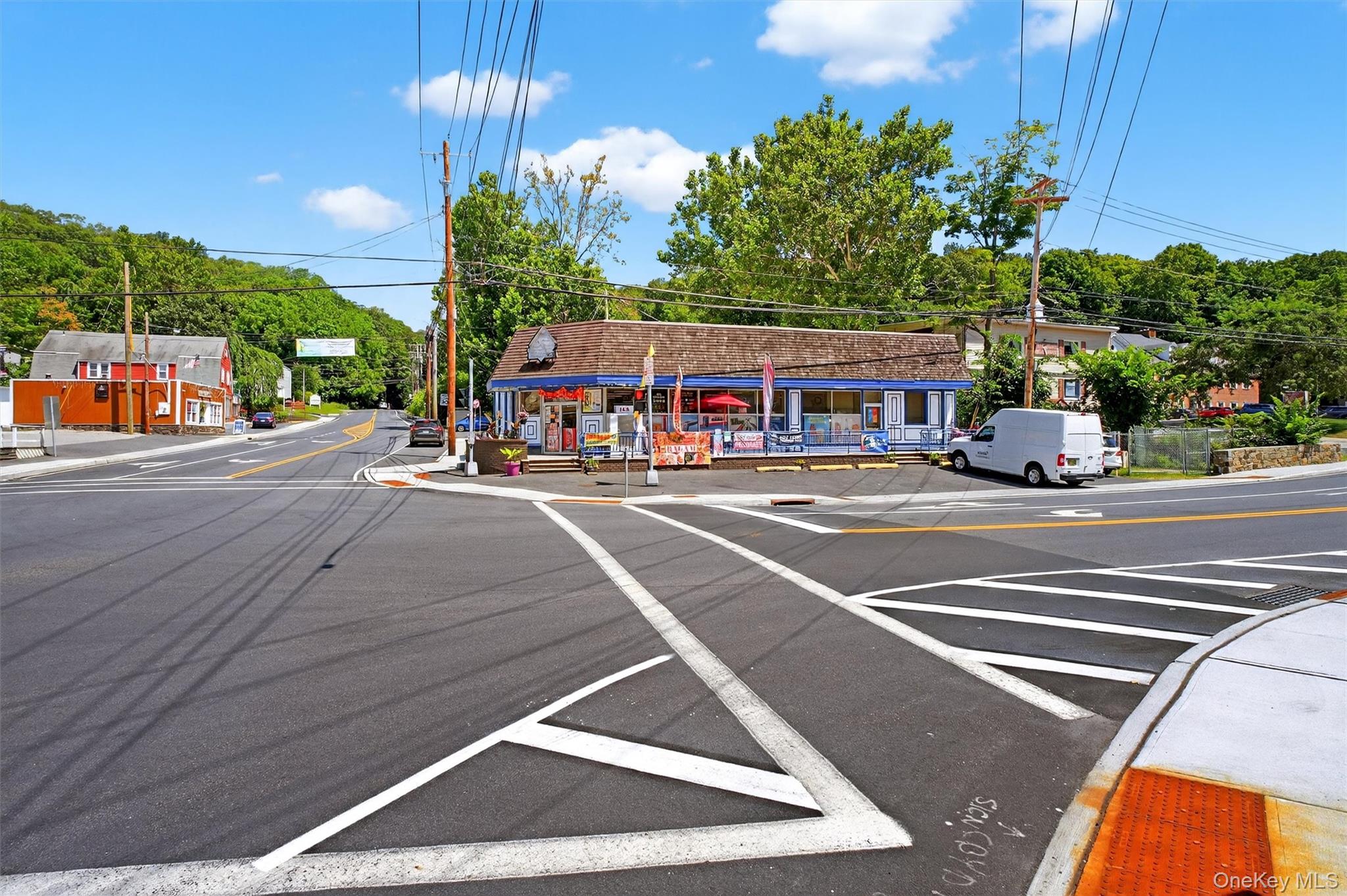 4 Oscawana Lake Road, Putnam Valley, NY 10579