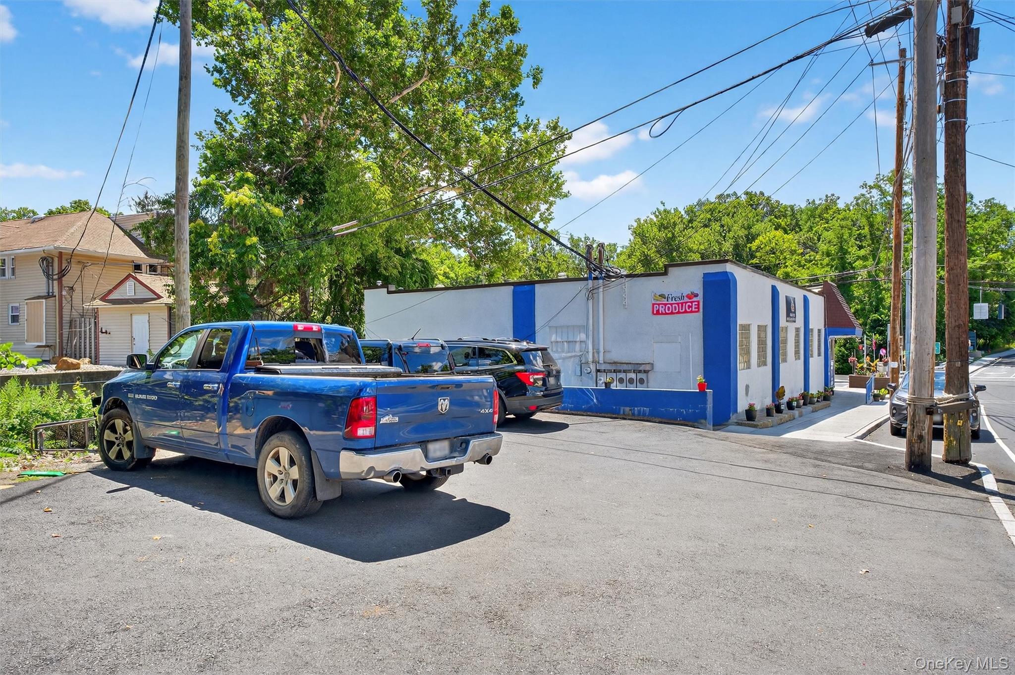 4 Oscawana Lake Road, Putnam Valley, NY 10579