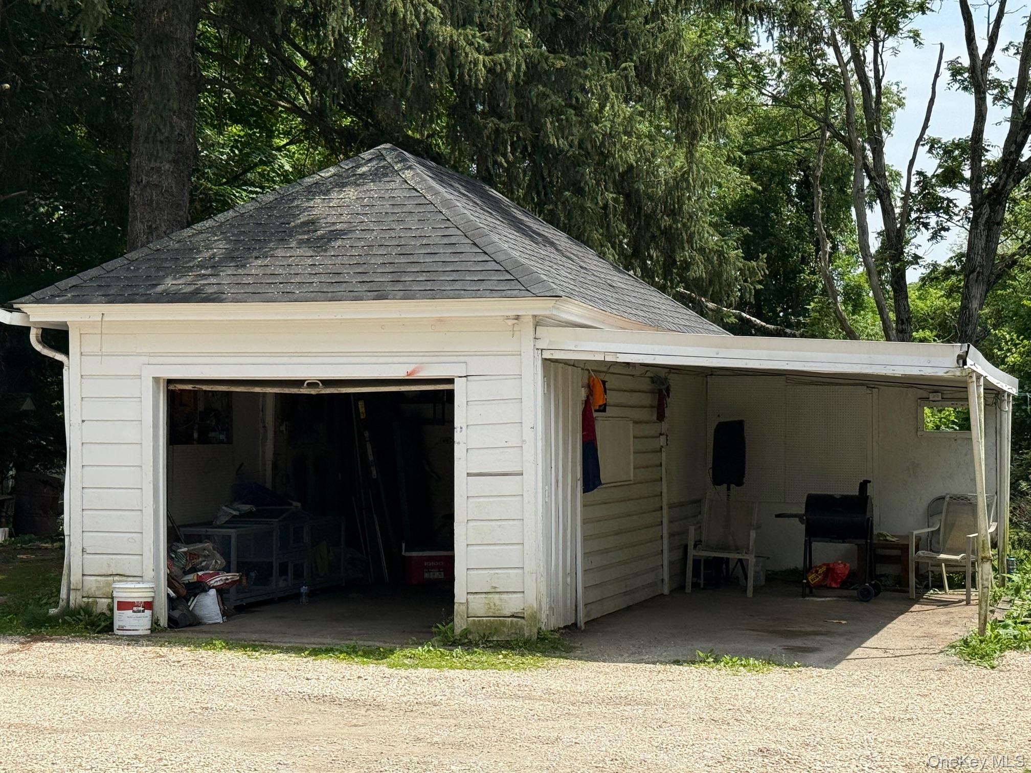 5846 S Elm Avenue, Millerton, NY 12546