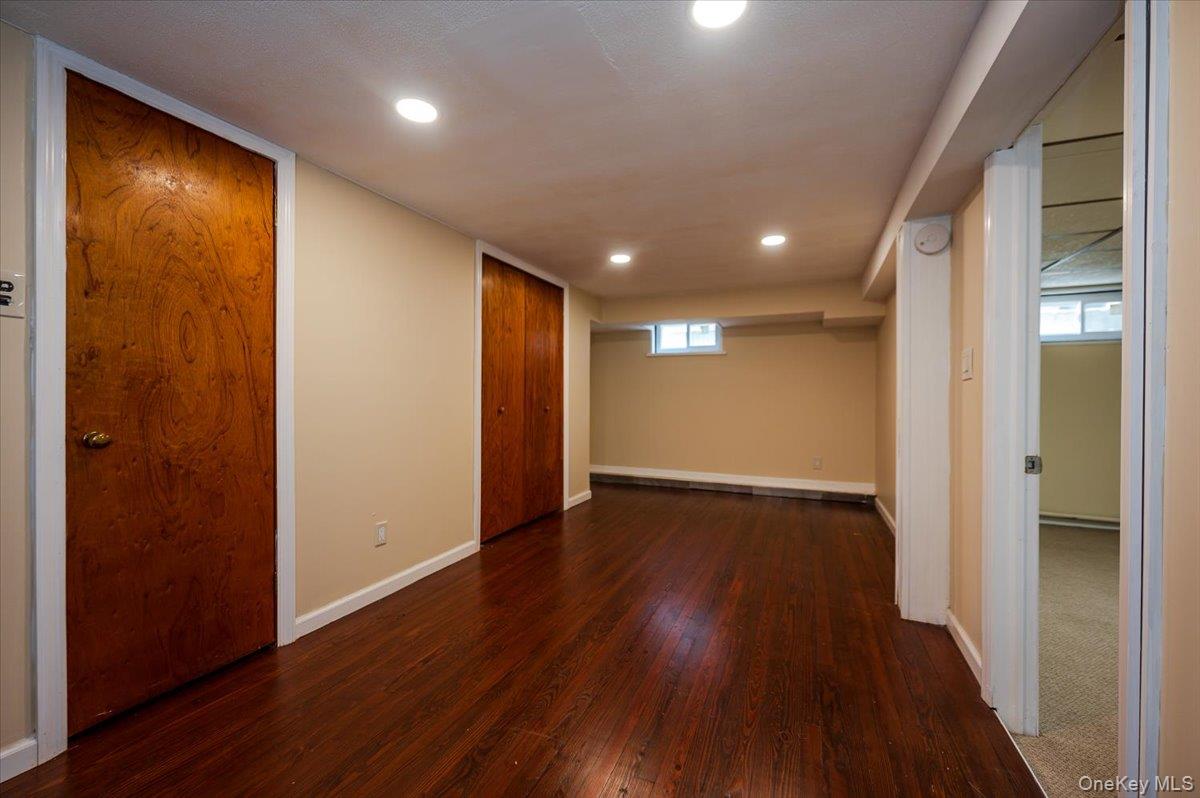 715 Iris Street, Franklin Square, NY 11010