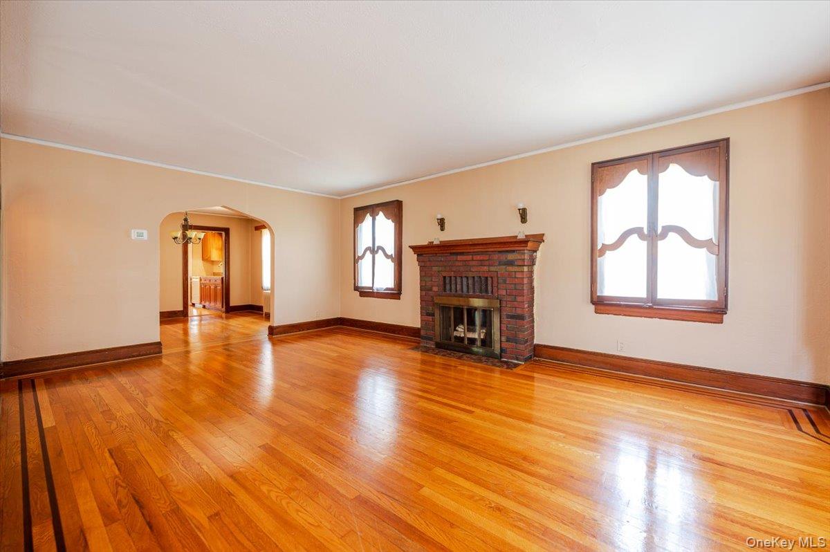 715 Iris Street, Franklin Square, NY 11010