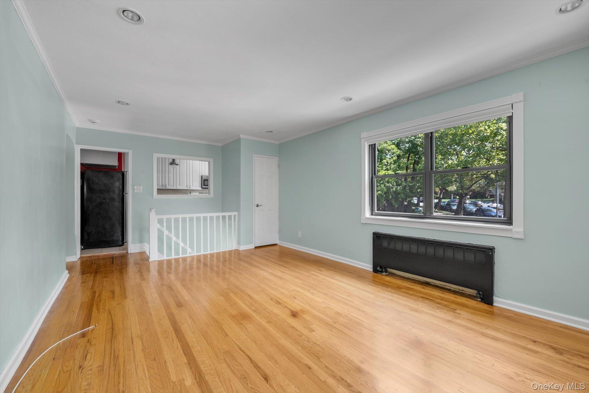 219-27 75 Avenue # 2, Bayside, NY 11364