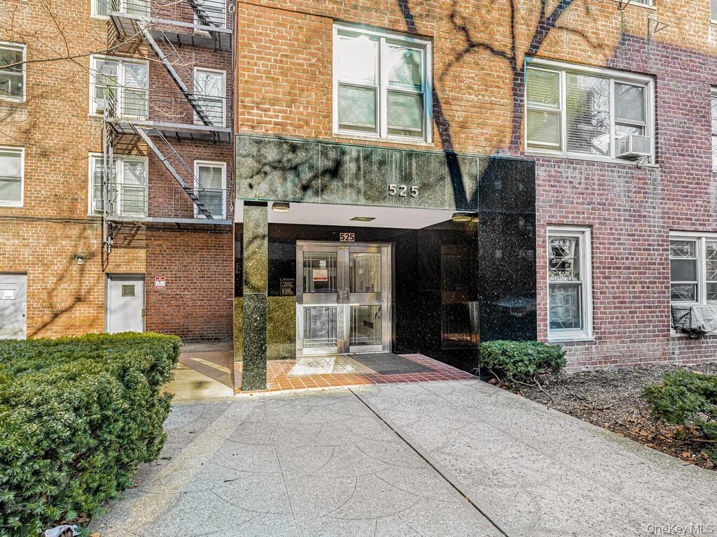 525 W 236th Street # 6A, Bronx, NY 10463