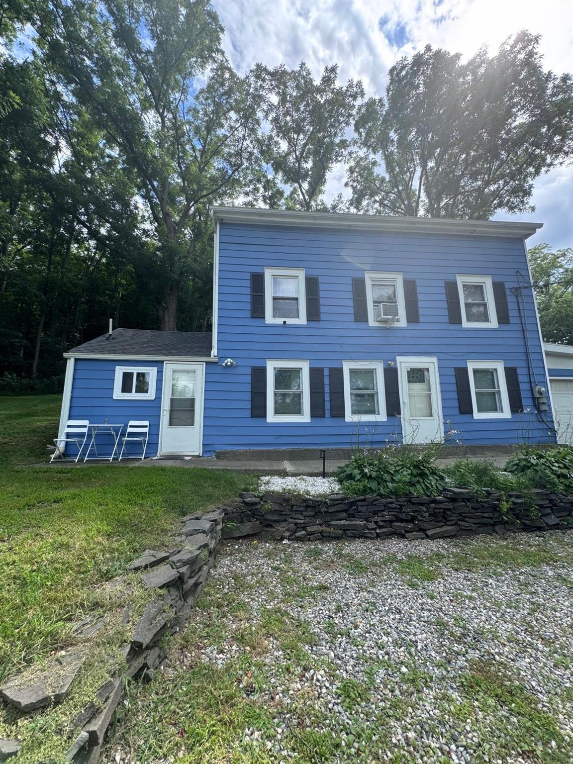 2582 Route 44 # Apt 1, Millbrook, NY 12578