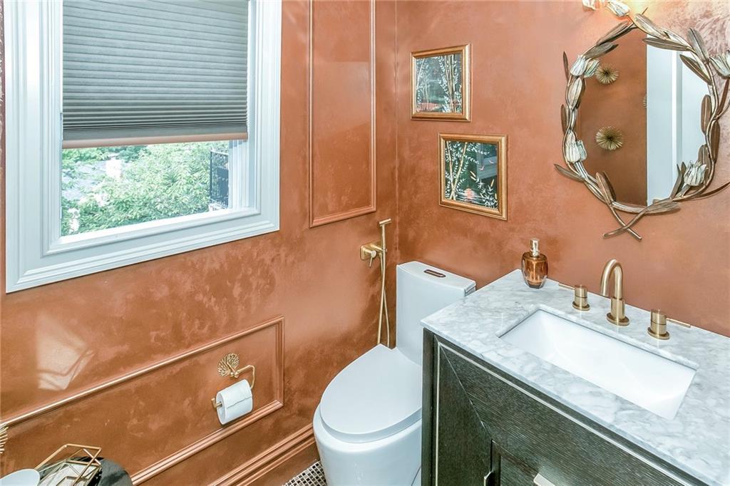 433 New Rochelle Road, Bronxville, NY 10708