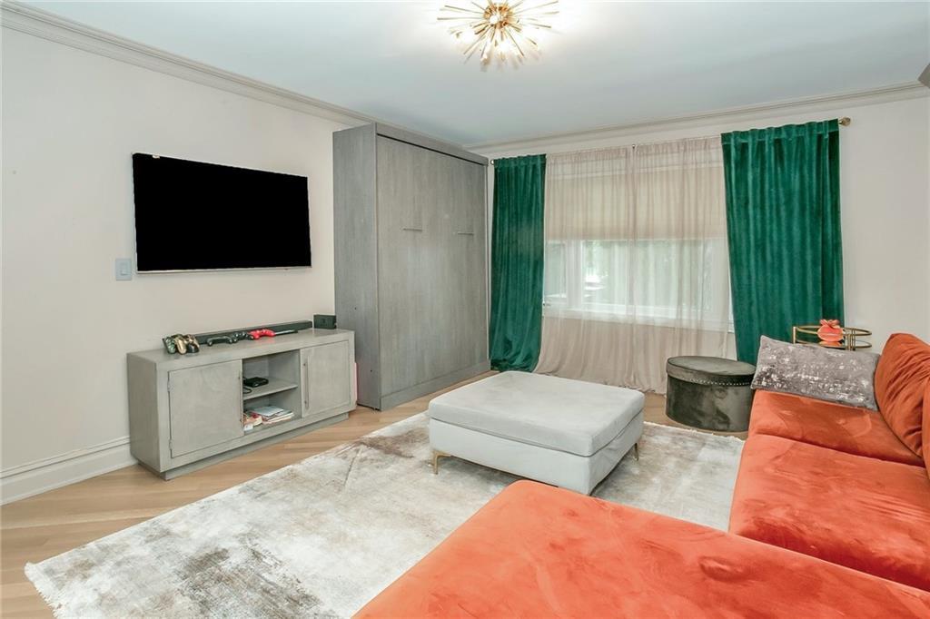 433 New Rochelle Road, Bronxville, NY 10708