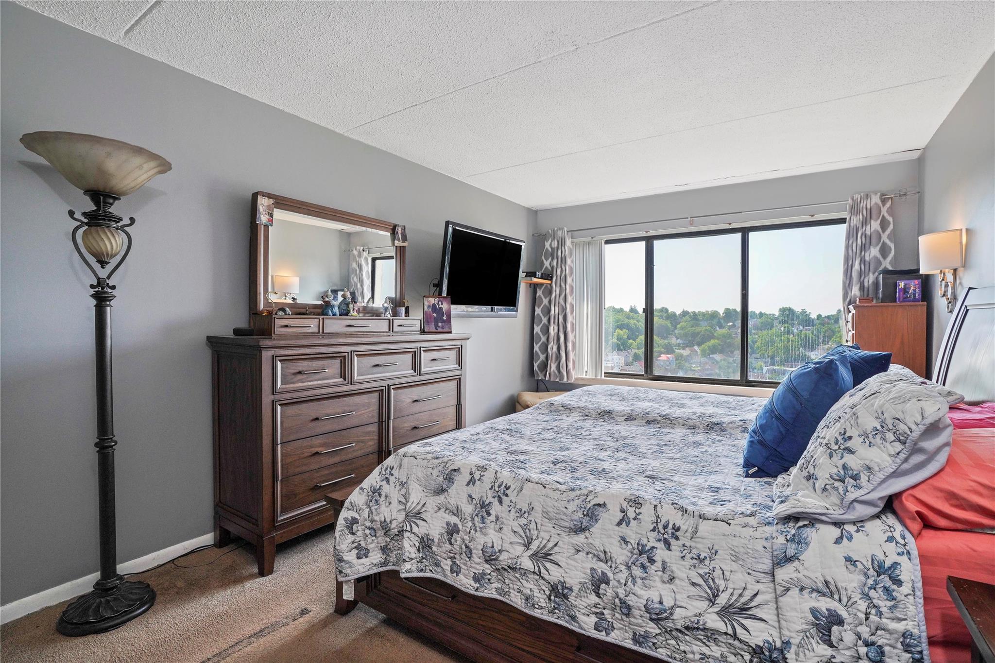 400 High Point Drive # PH12, Hartsdale, NY 10530