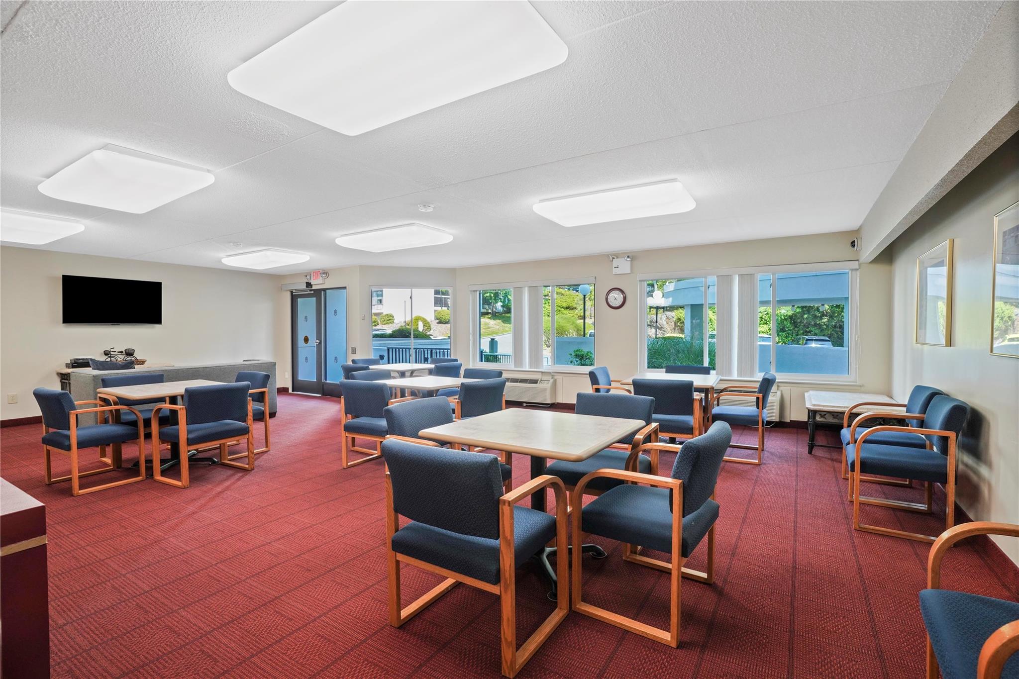 400 High Point Drive # PH12, Hartsdale, NY 10530