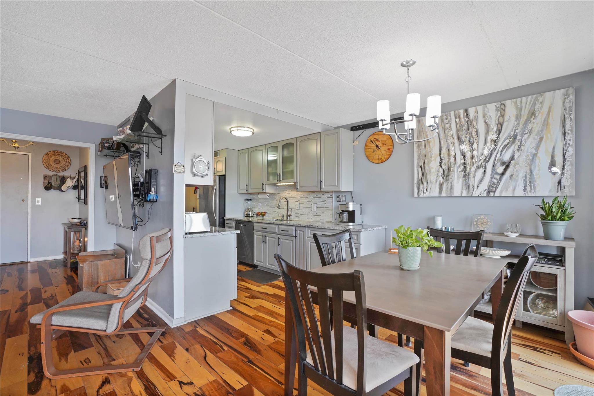 400 High Point Drive # PH12, Hartsdale, NY 10530