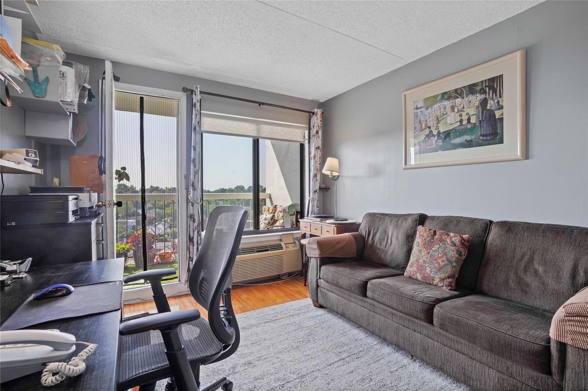 400 High Point Drive # PH12, Hartsdale, NY 10530