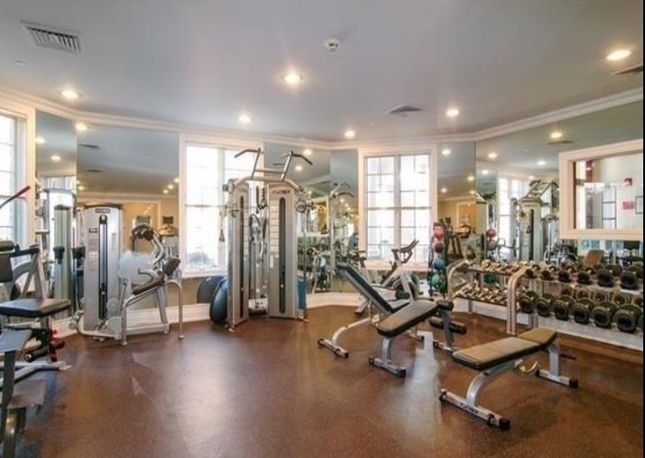 415 Pacing Way, Westbury, NY 11590