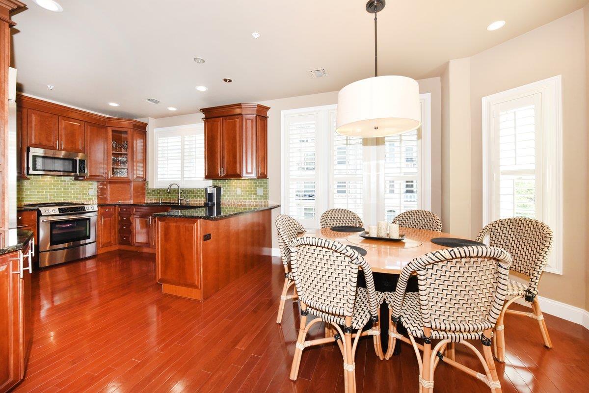 415 Pacing Way, Westbury, NY 11590