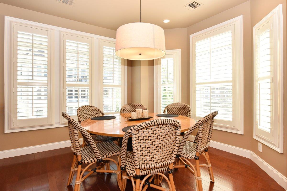 415 Pacing Way, Westbury, NY 11590