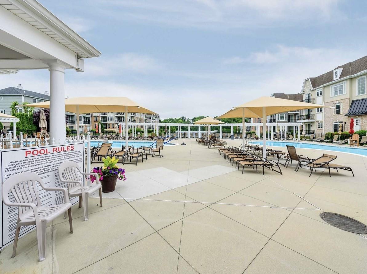 415 Pacing Way, Westbury, NY 11590