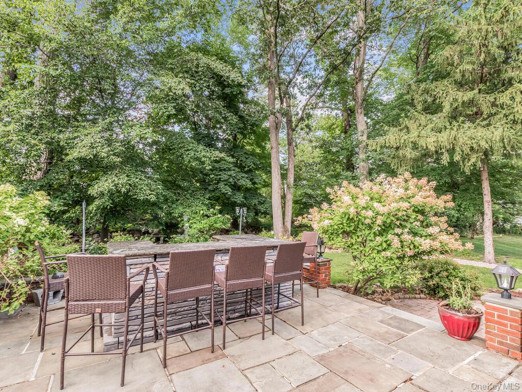 5 Drexel Court, New City, NY 10956