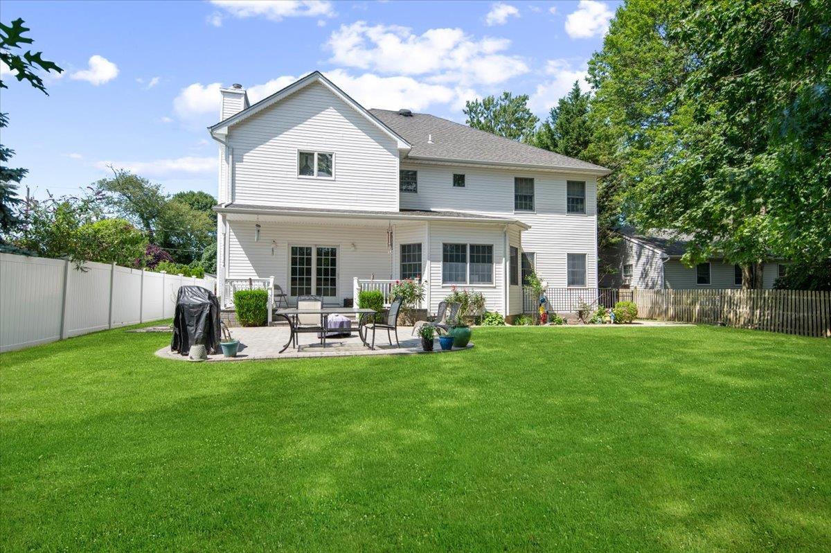 25 Sycamore Avenue, Bethpage, NY 11714