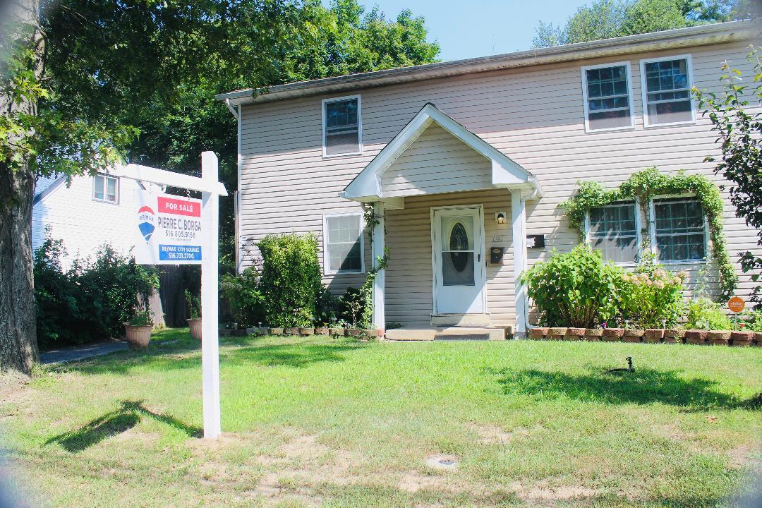 193 Parkway Boulevard, Wyandanch, NY 11798