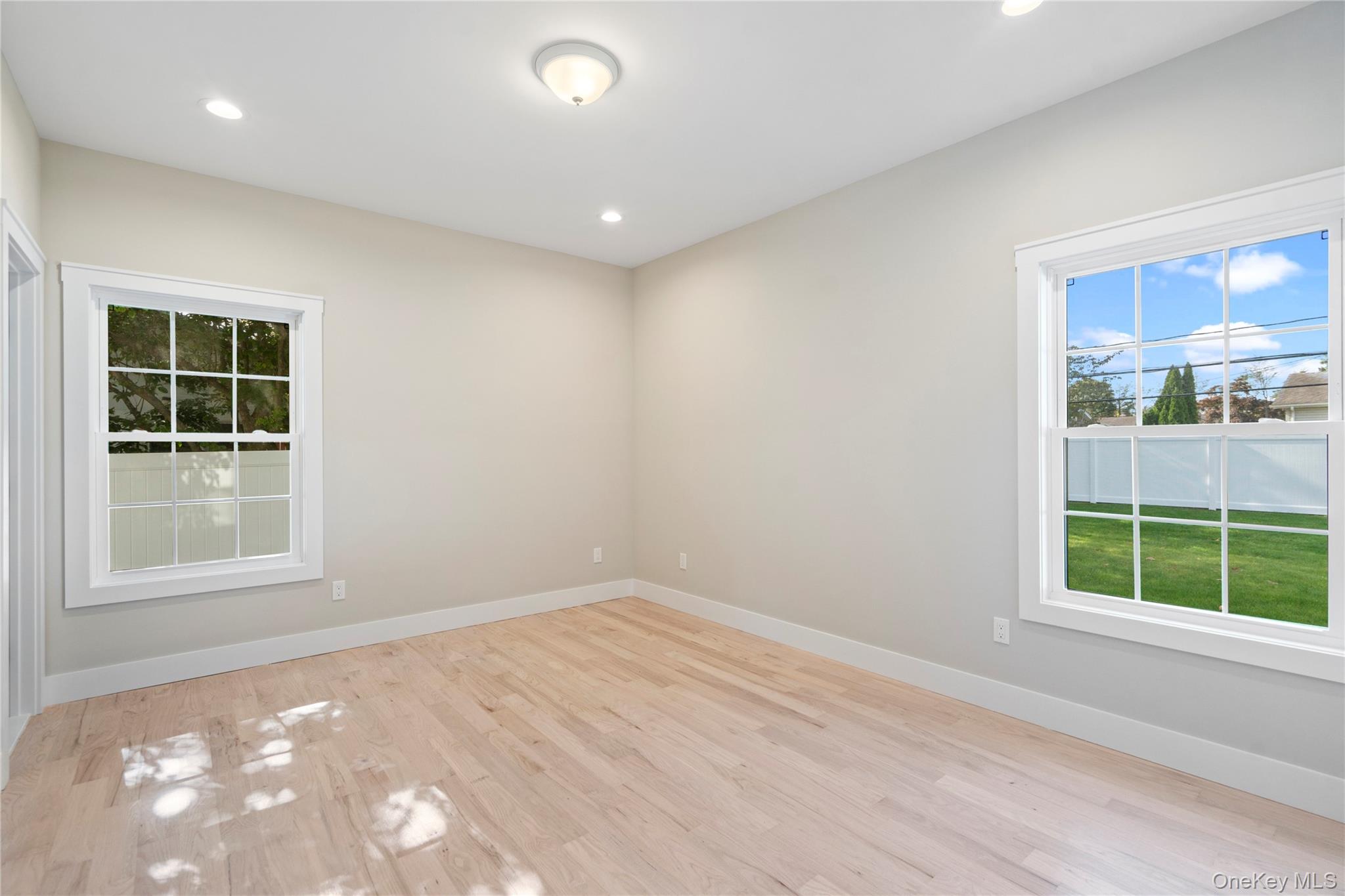 25 Westchester Avenue, Jericho, NY 11753