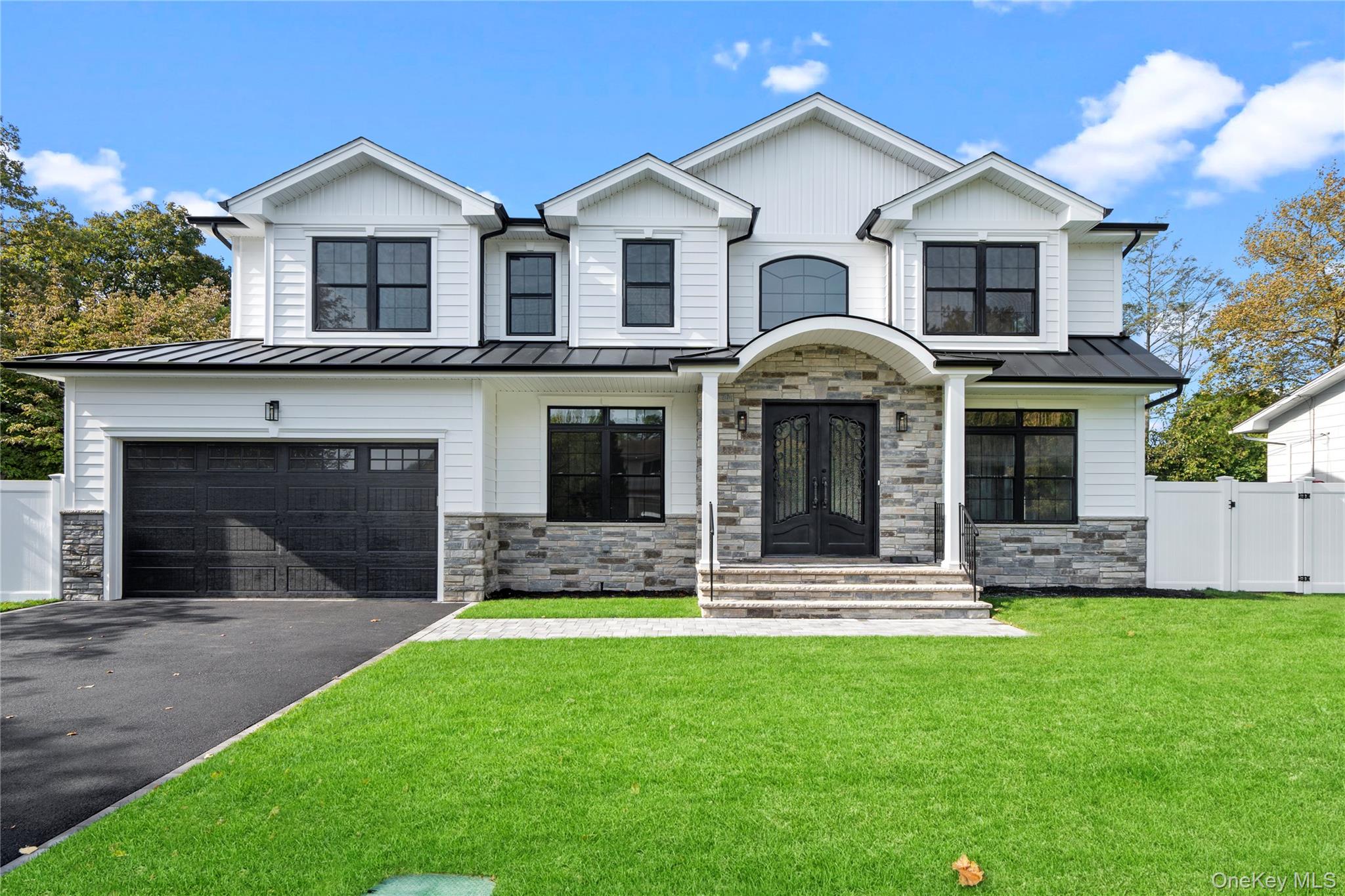 25 Westchester Avenue, Jericho, NY 11753