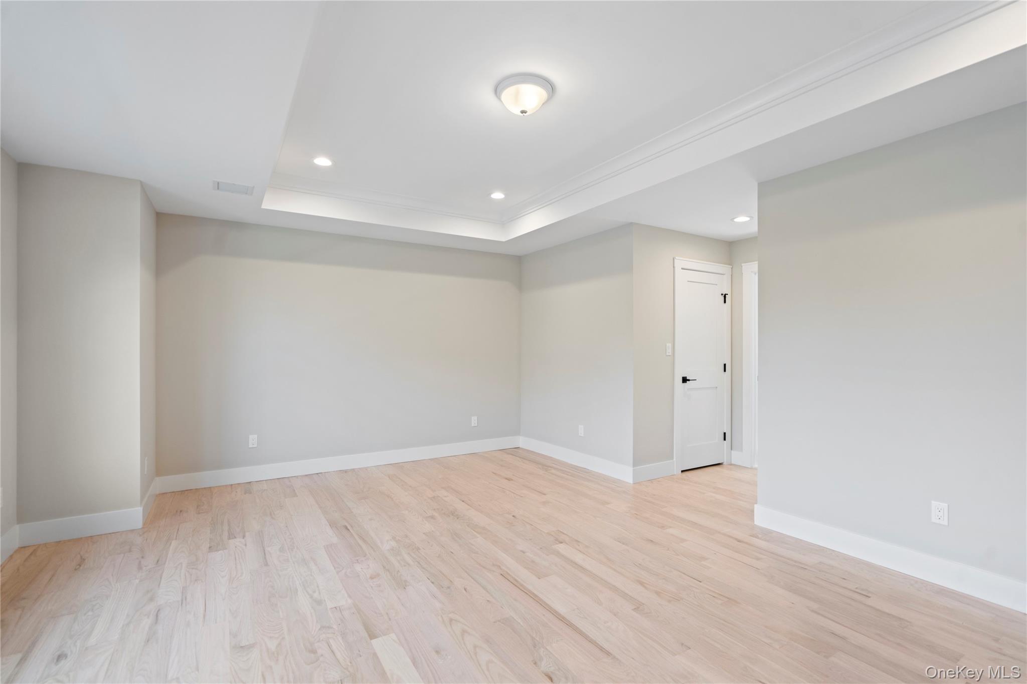 25 Westchester Avenue, Jericho, NY 11753