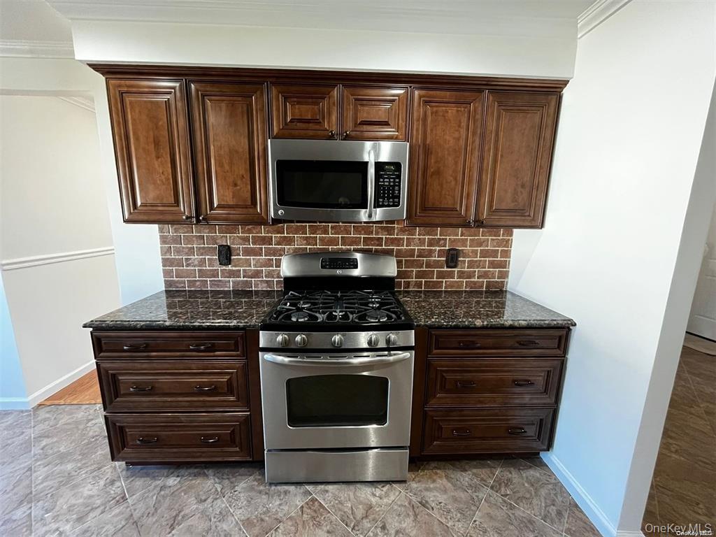 61 Andover Drive, Deer Park, NY 11729