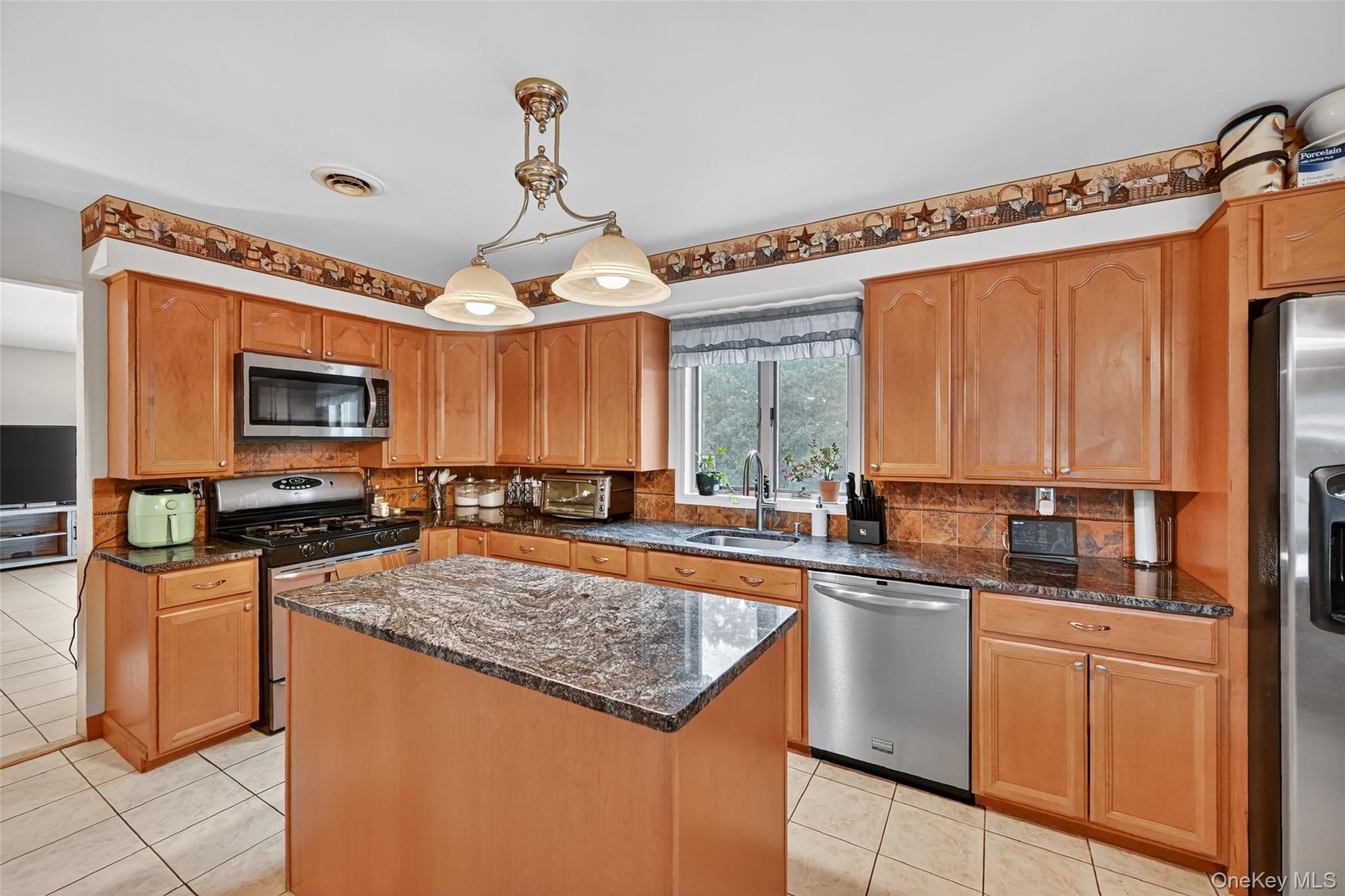 334 Greeves Road, New Hampton, NY 10958