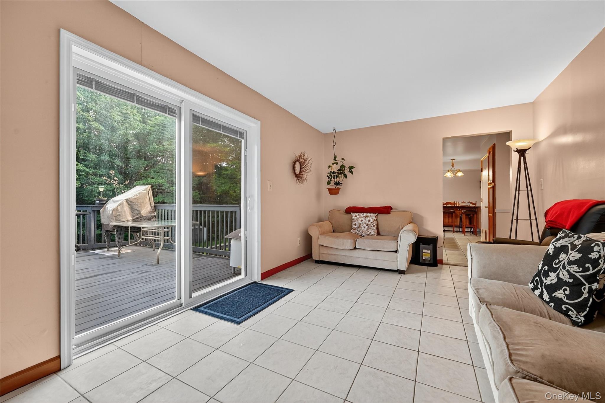 334 Greeves Road, New Hampton, NY 10958