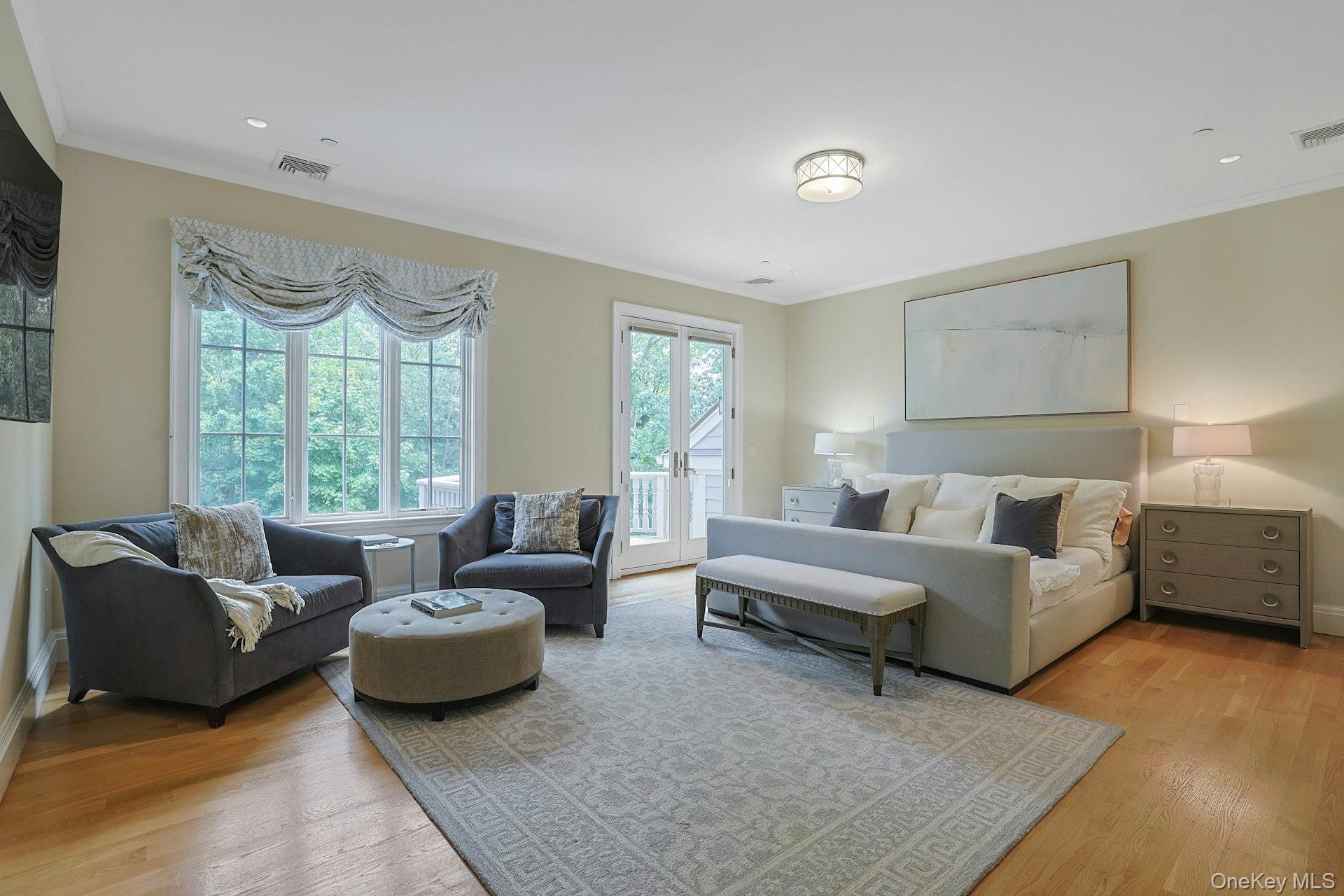 27 Dearman Close, Irvington, NY 10533