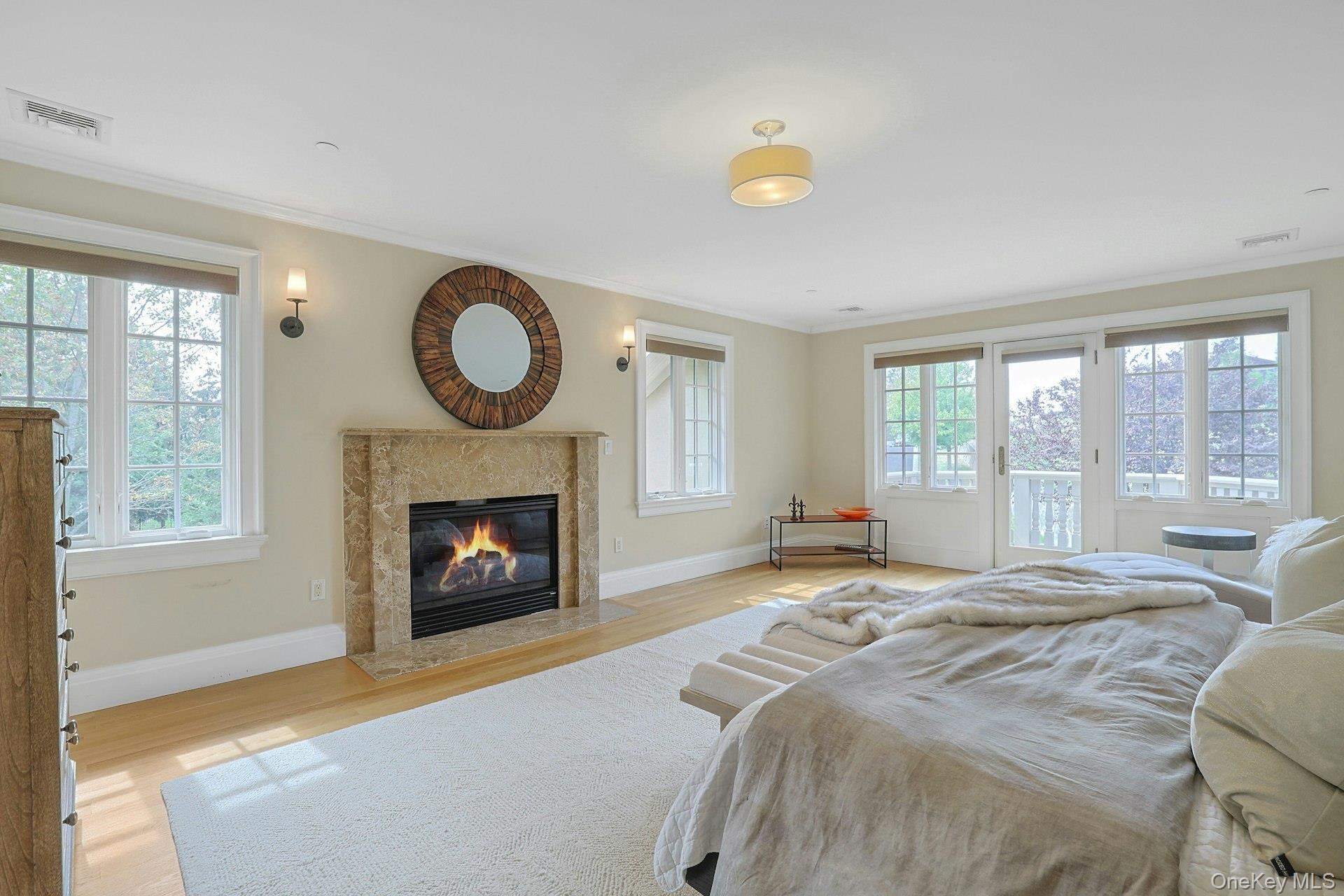 27 Dearman Close, Irvington, NY 10533