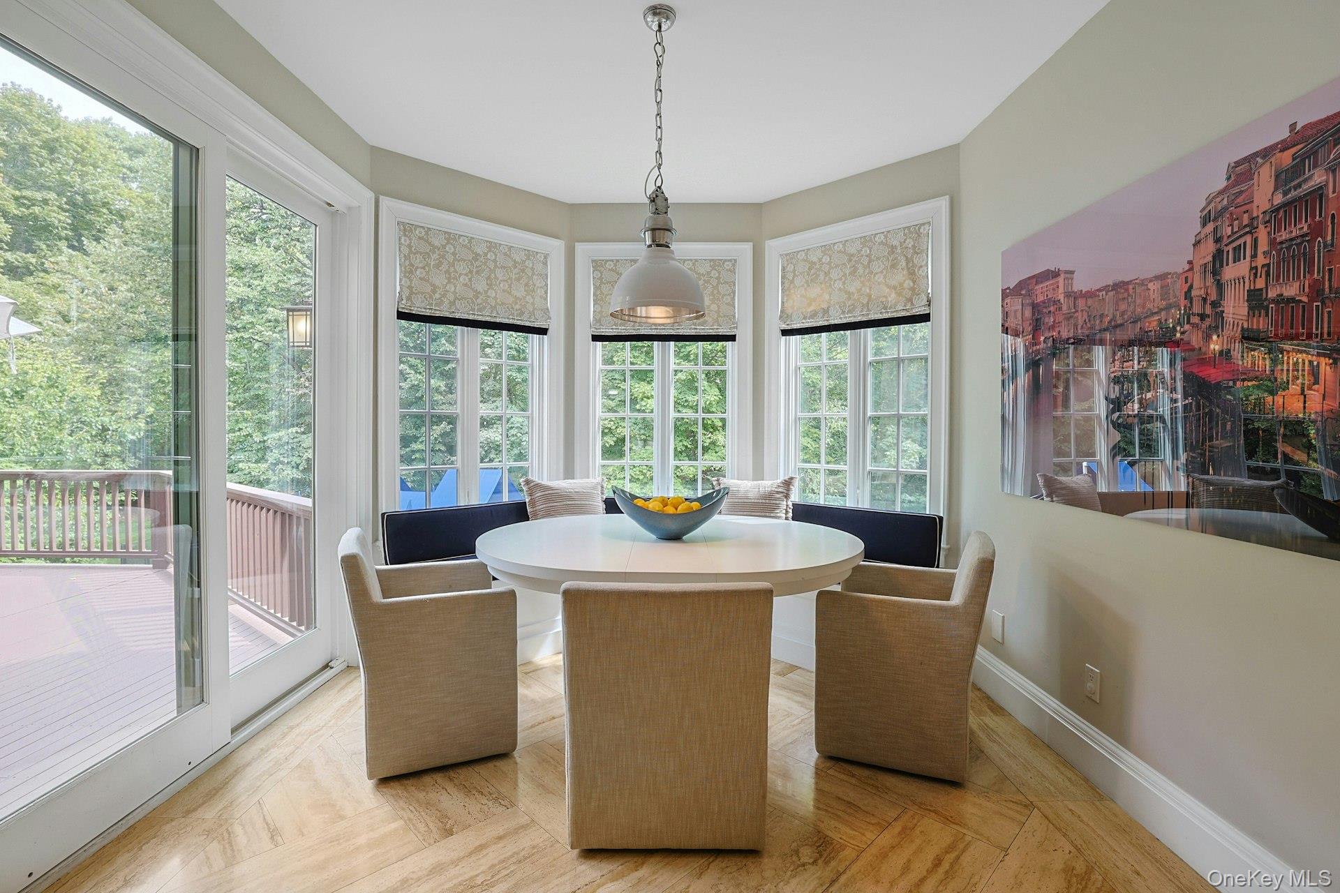 27 Dearman Close, Irvington, NY 10533