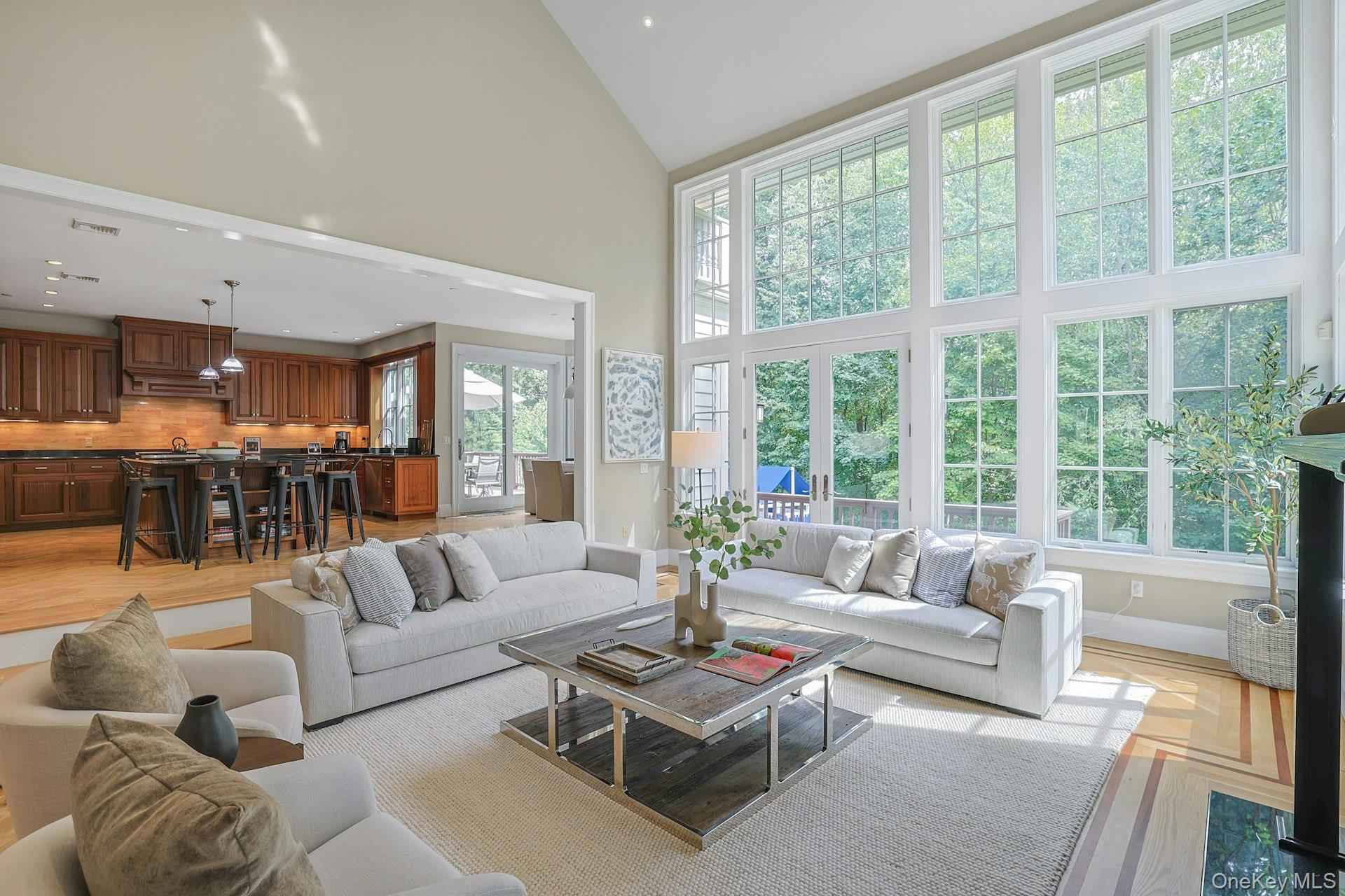 27 Dearman Close, Irvington, NY 10533