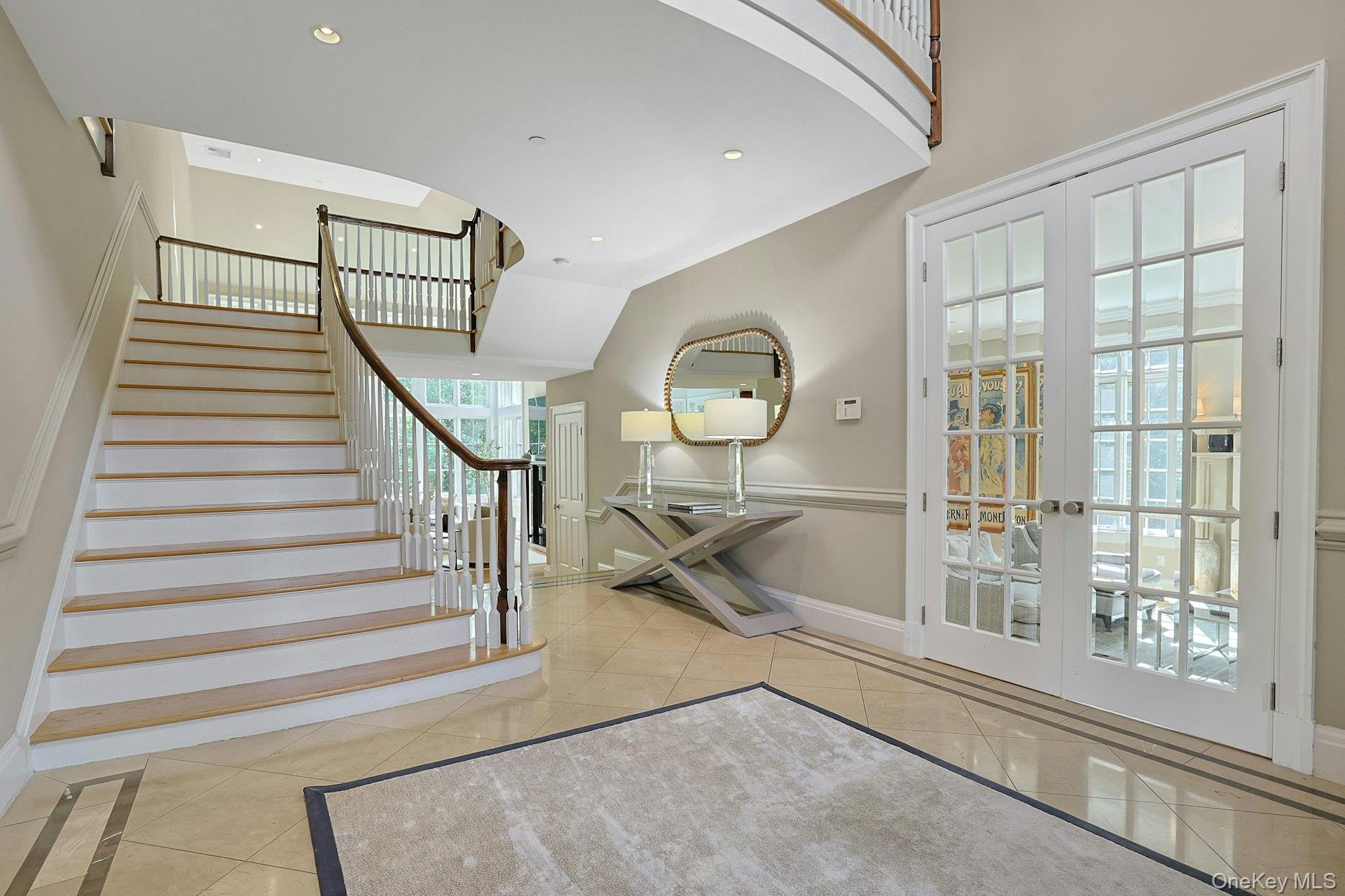 27 Dearman Close, Irvington, NY 10533