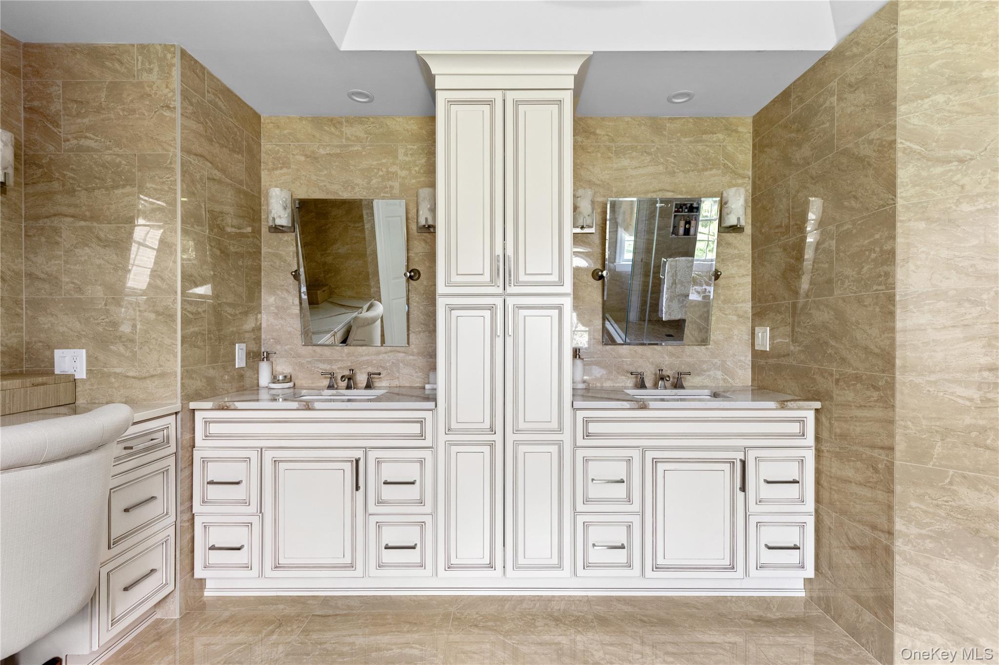 23 Legends Circle, Melville, NY 11747