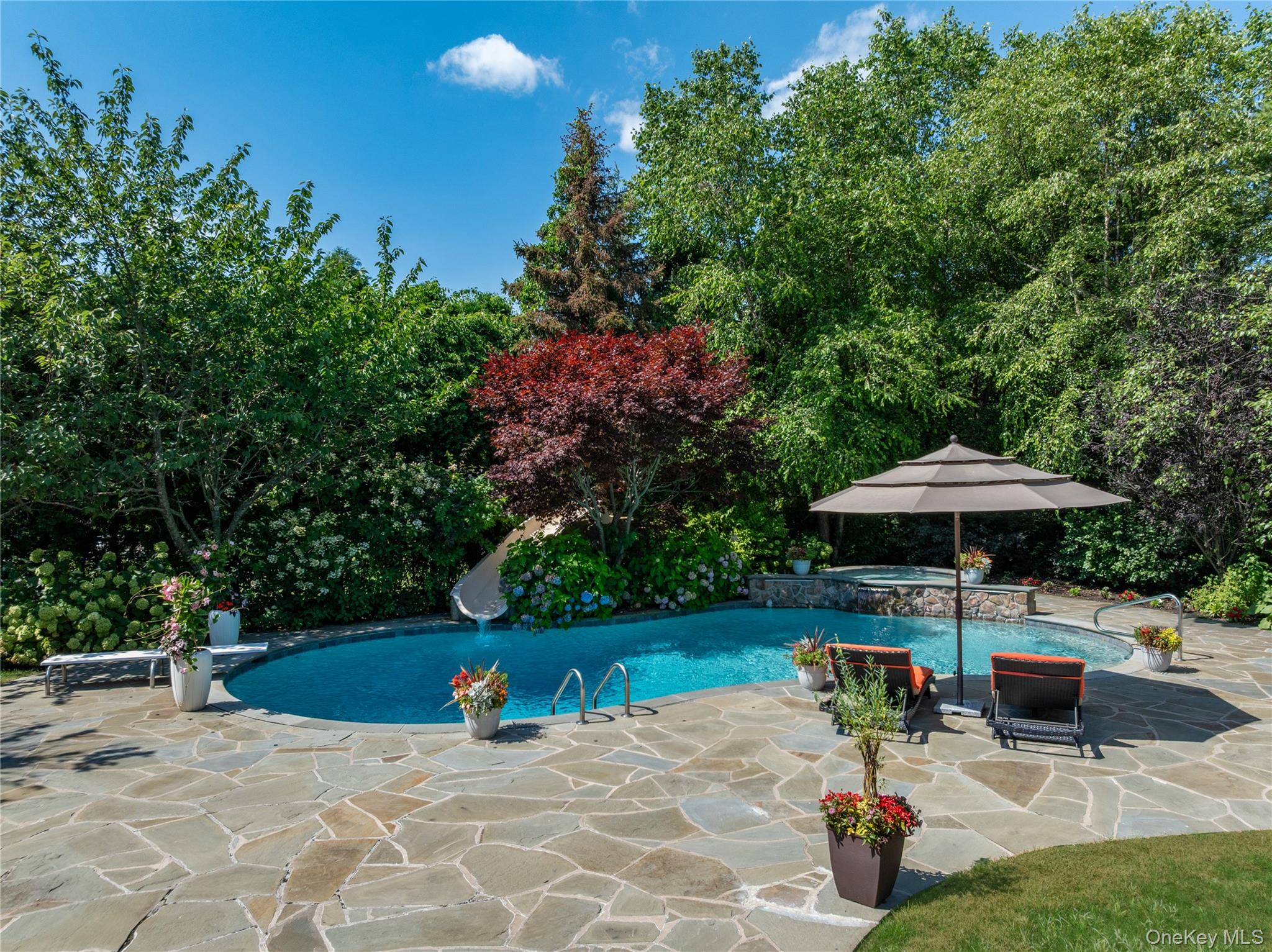 23 Legends Circle, Melville, NY 11747