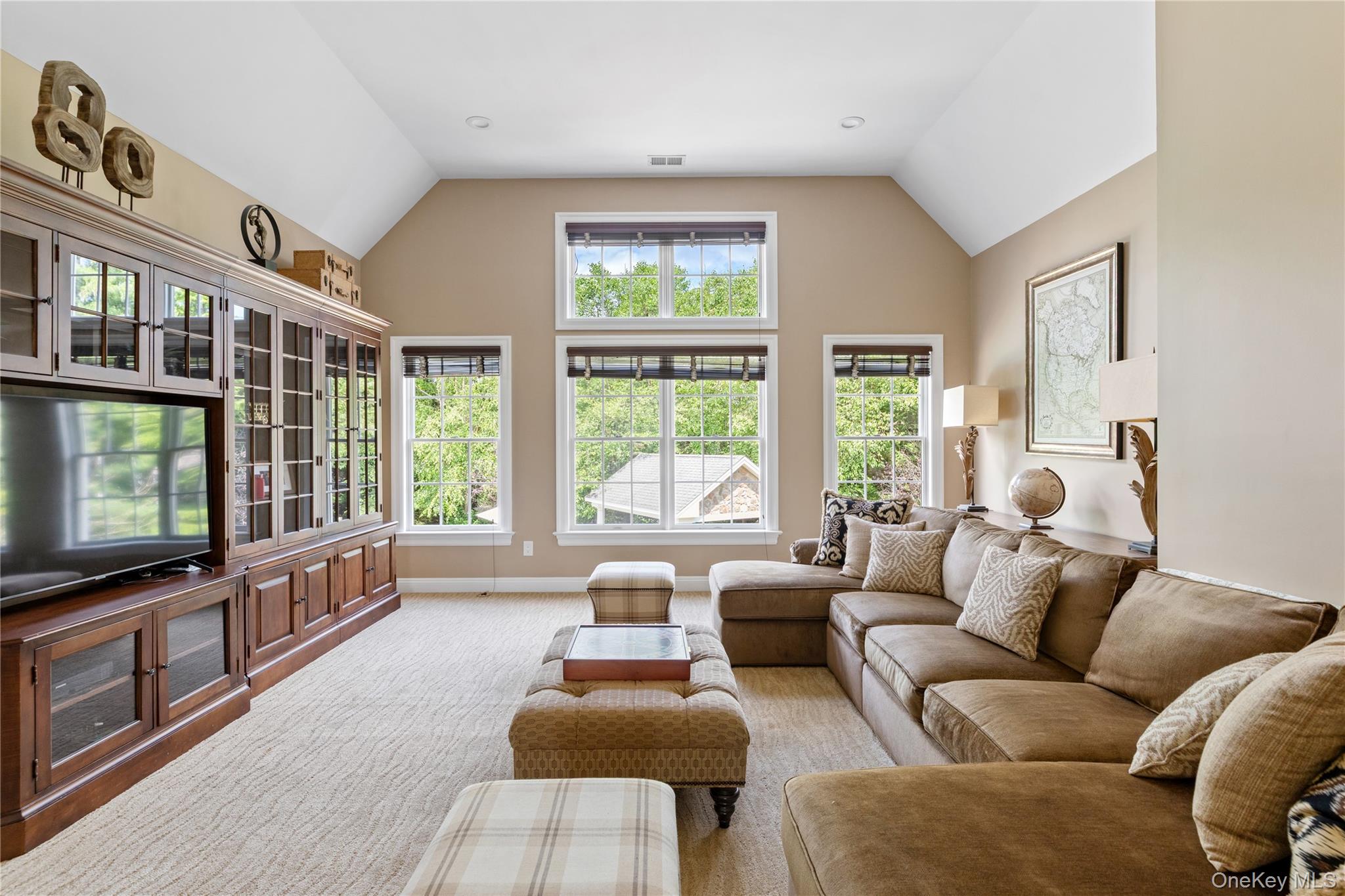 23 Legends Circle, Melville, NY 11747